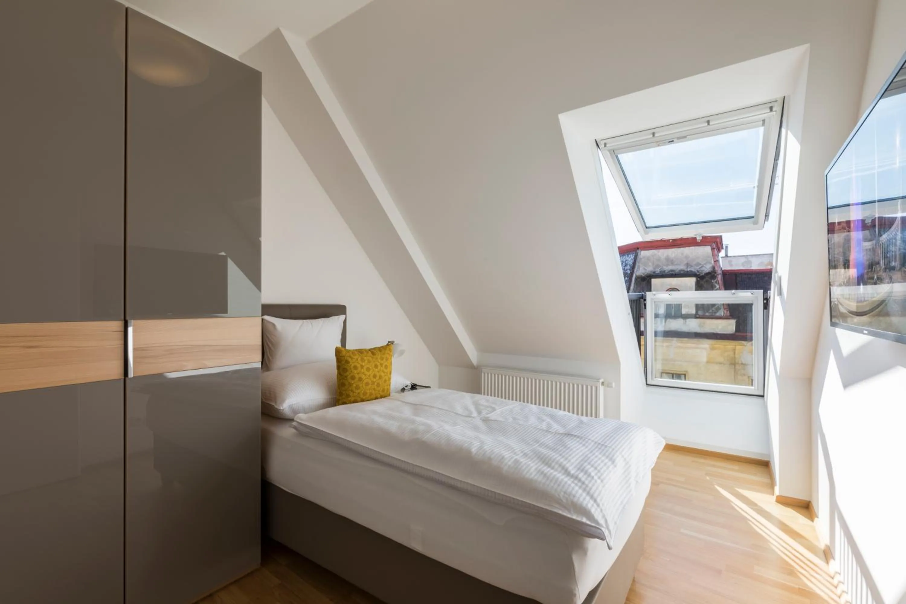 Bedroom, Bed in Vienna Grand Apartments City