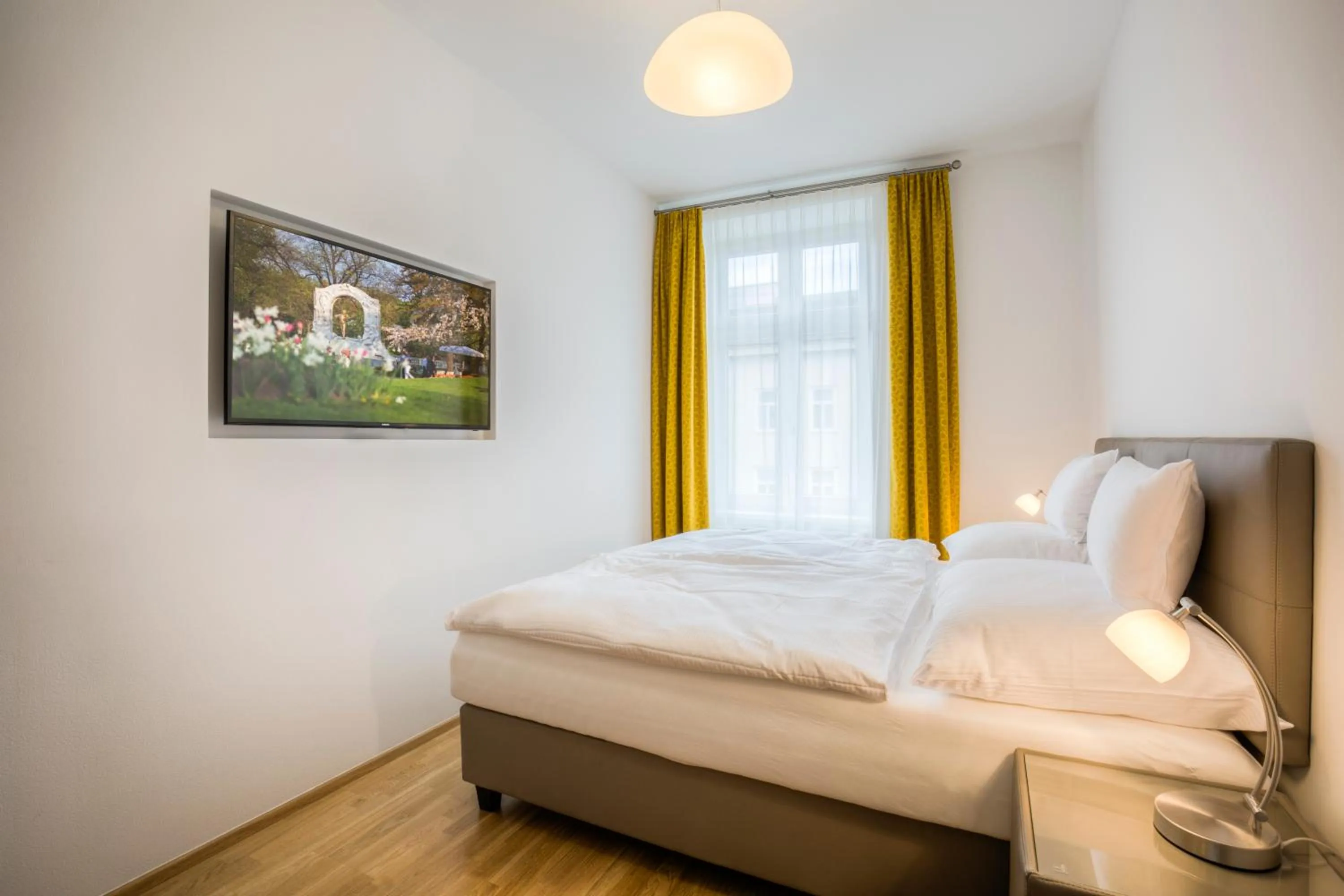 Bedroom, Bed in Vienna Grand Apartments City