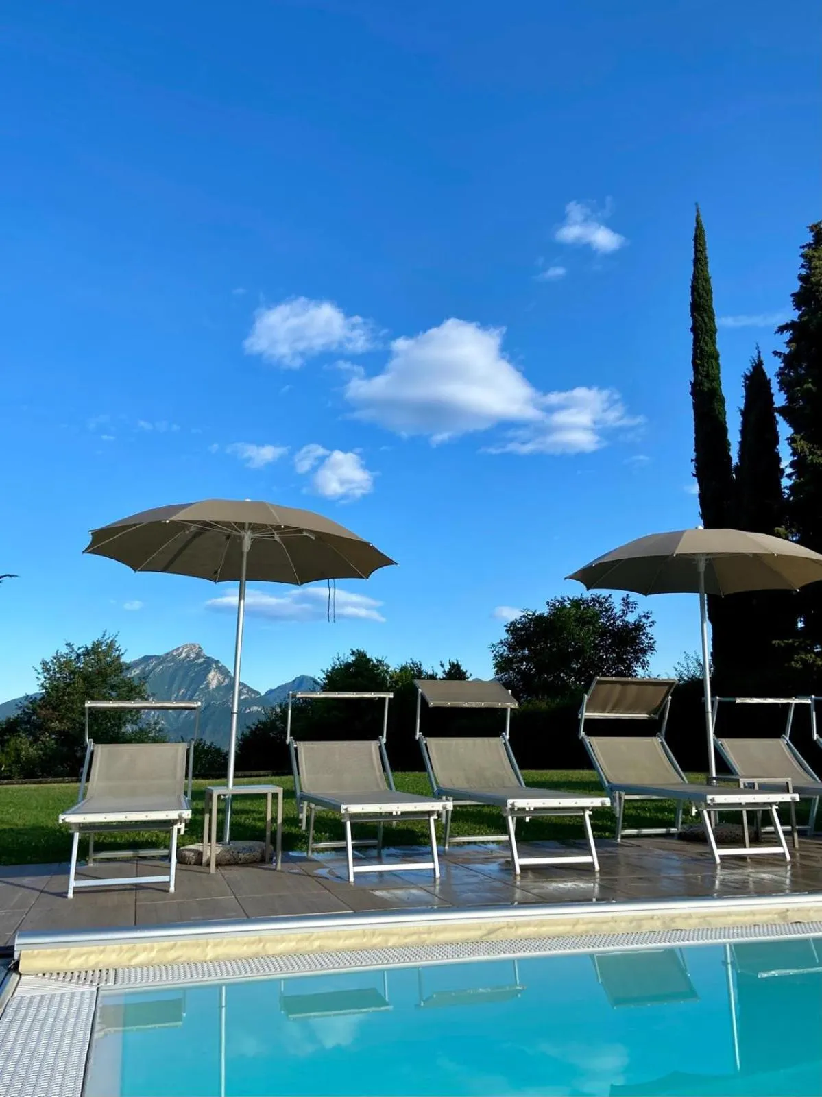 Swimming pool in Hotel Bellavista