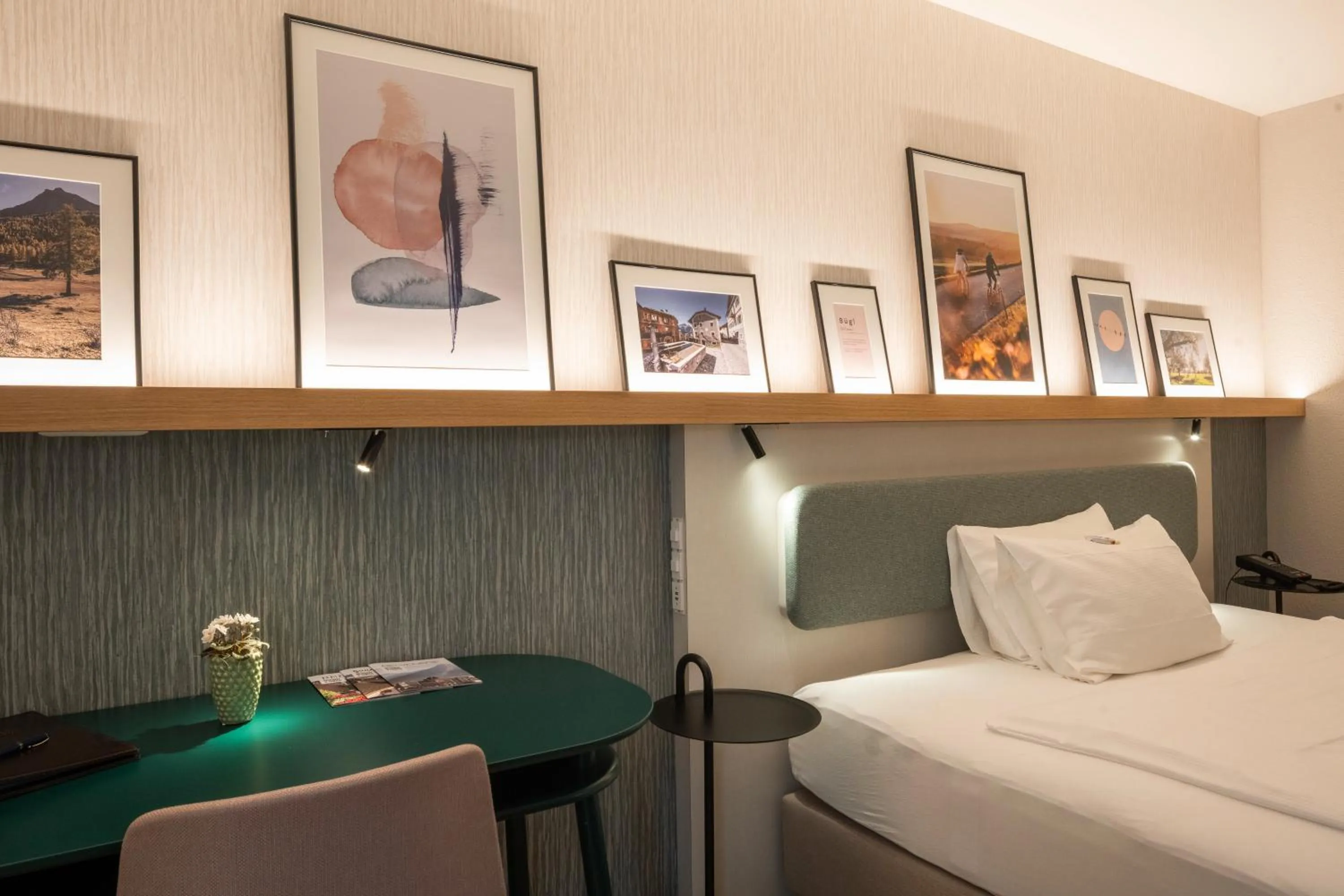 Seating area, Bed in Hotel Münchwilen