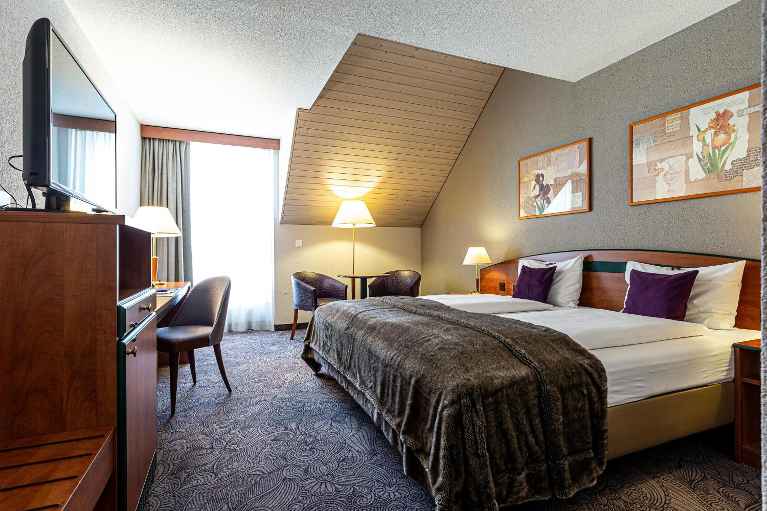 Photo of the whole room, Bed in Hotel Münchwilen