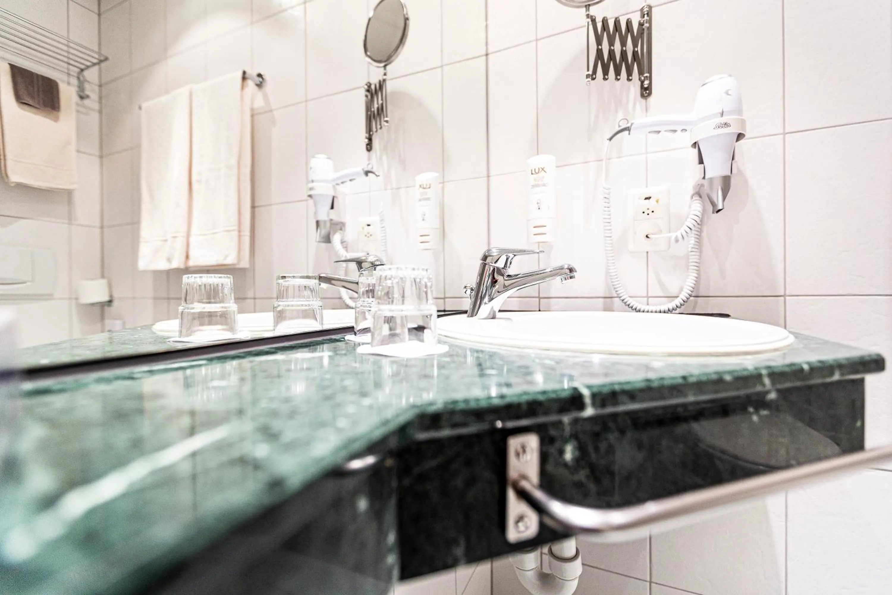 Bathroom in Hotel Münchwilen