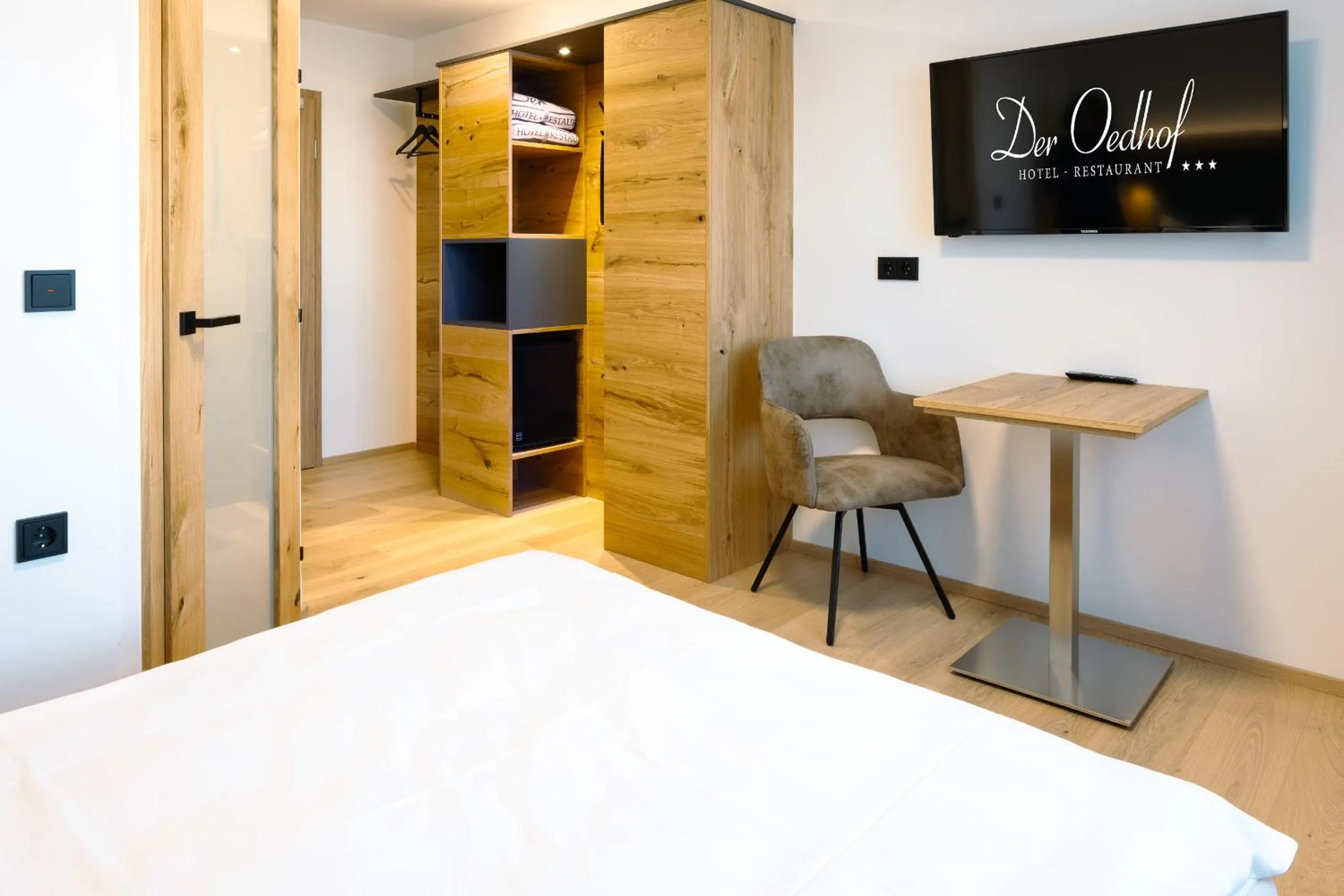 Photo of the whole room, Bed in Hotel Oedhof