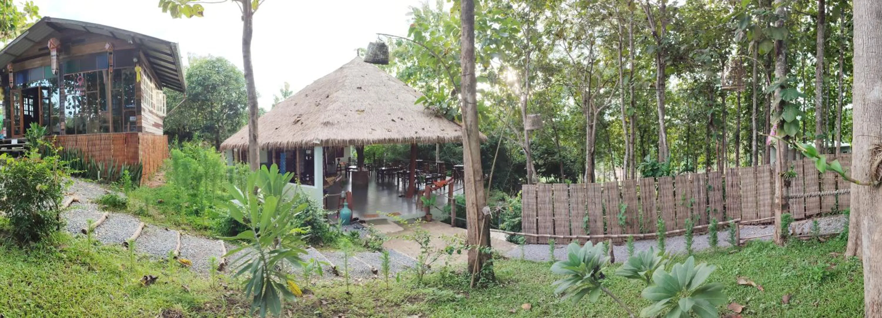 Dining area in Nan De Panna Resort and Spa
