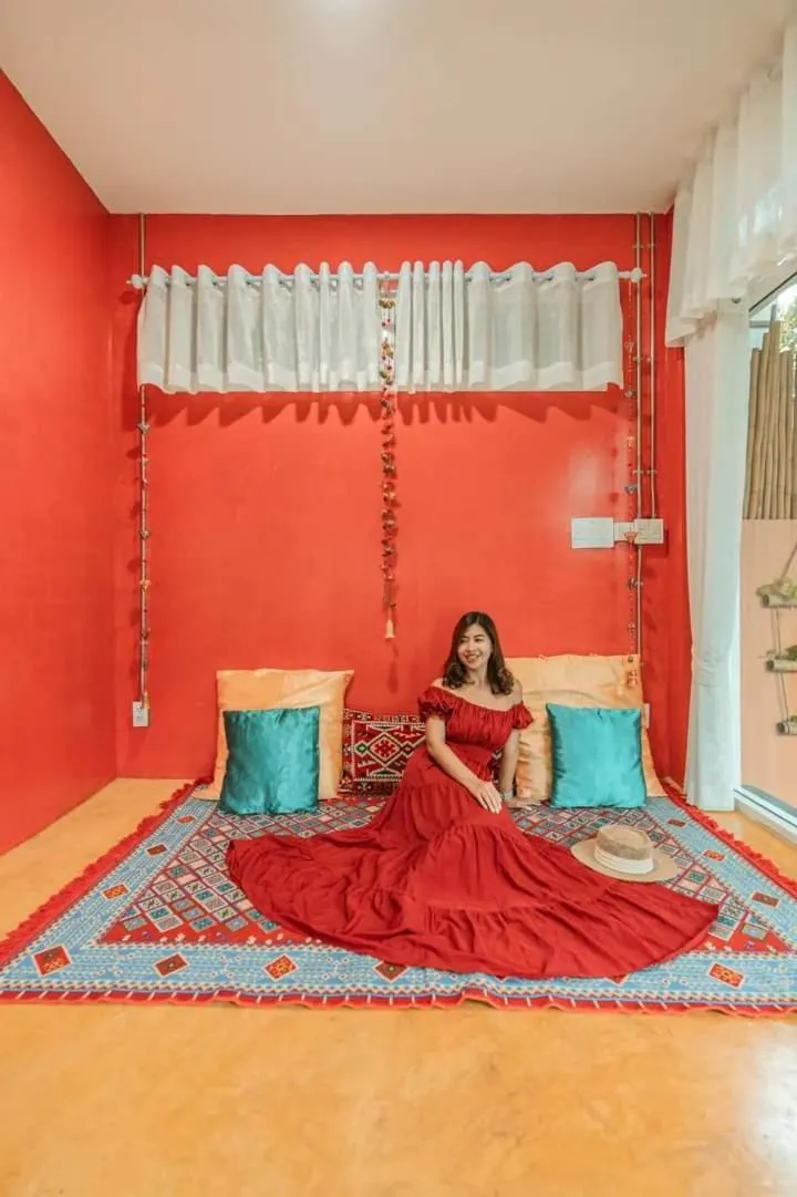 People in Nan De Panna Resort and Spa