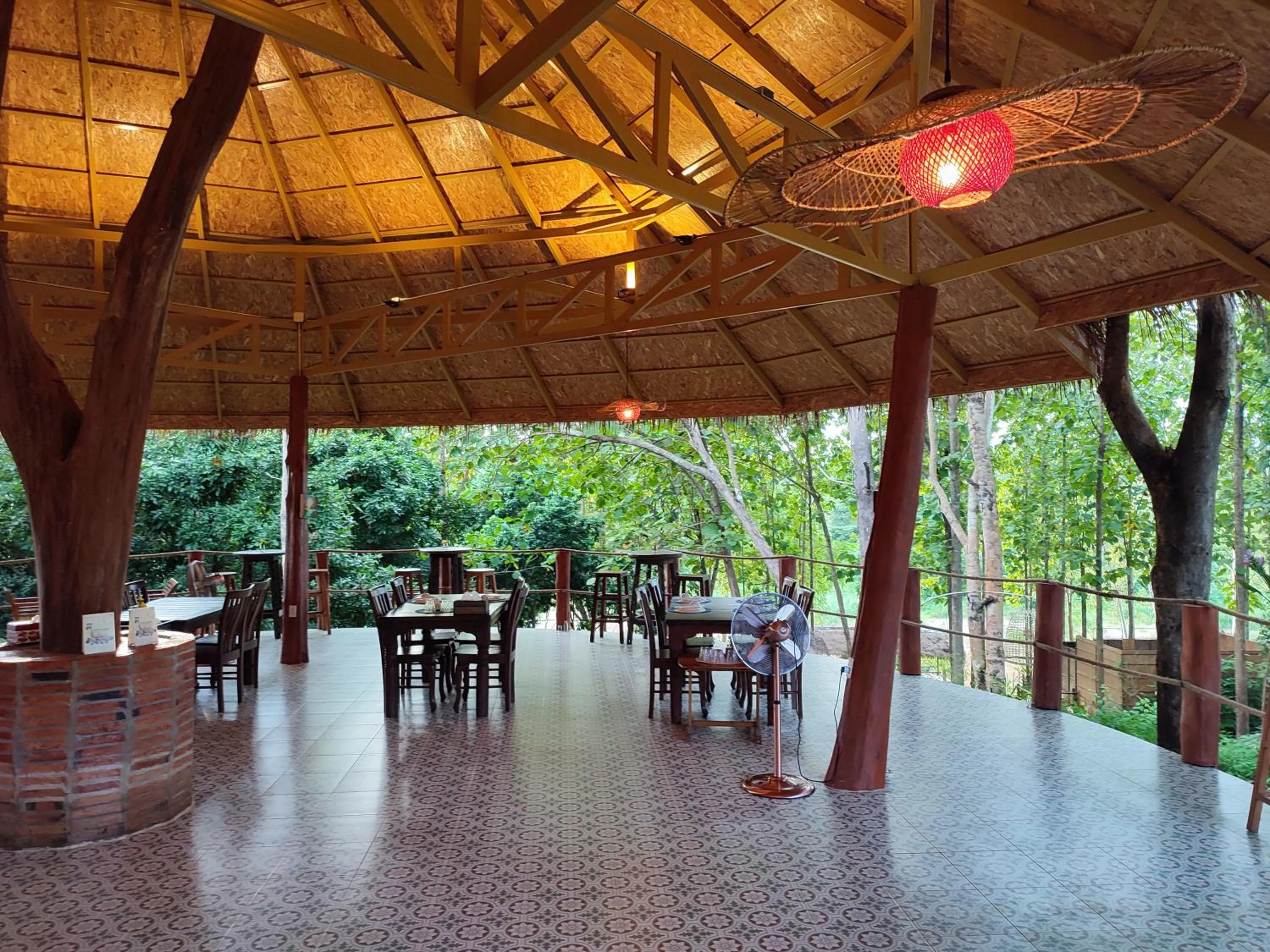 Dining area in Nan De Panna Resort and Spa