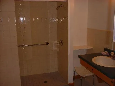 Quiet Bay Inn & Café