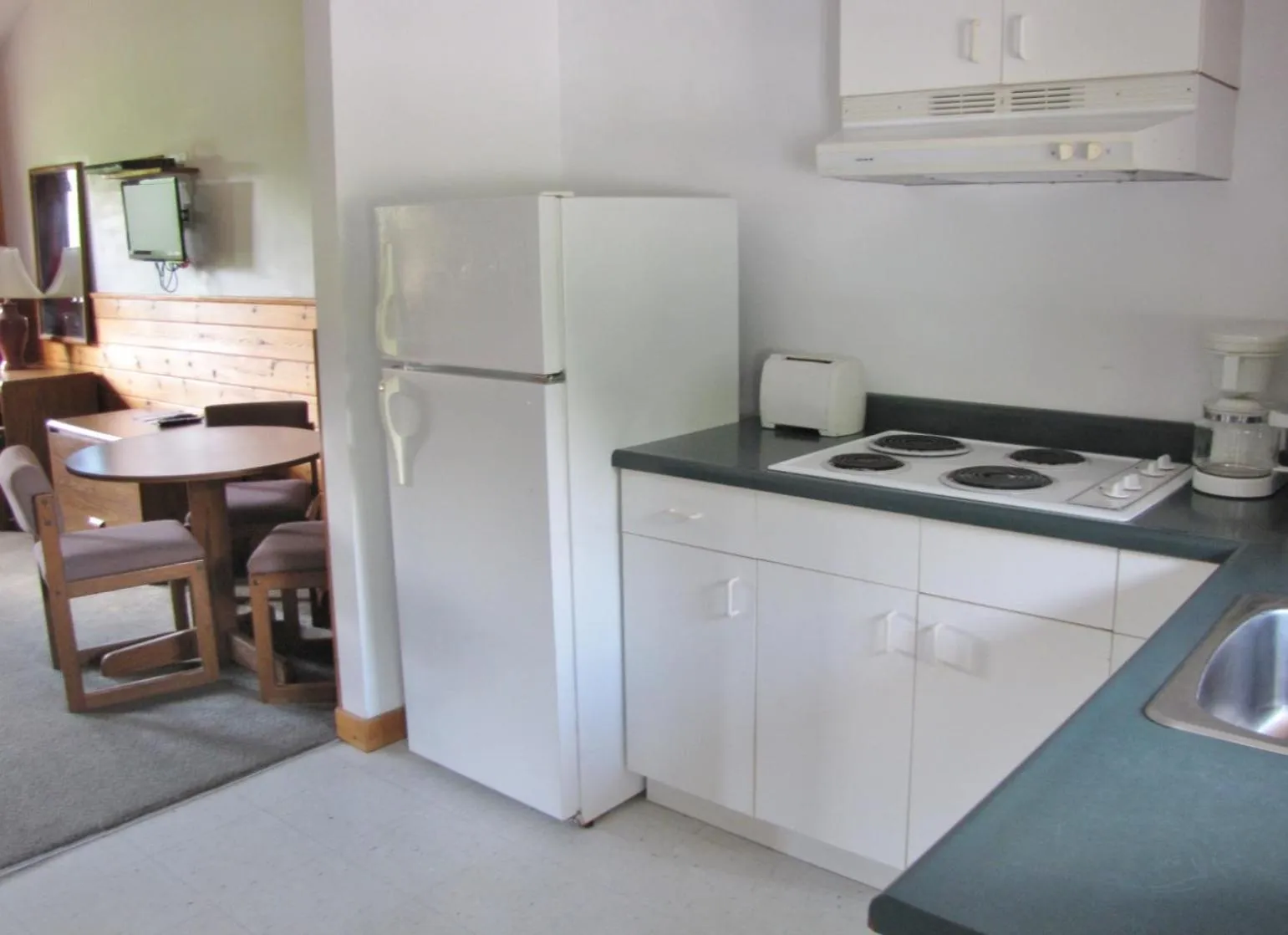 Quiet Bay Inn & Café