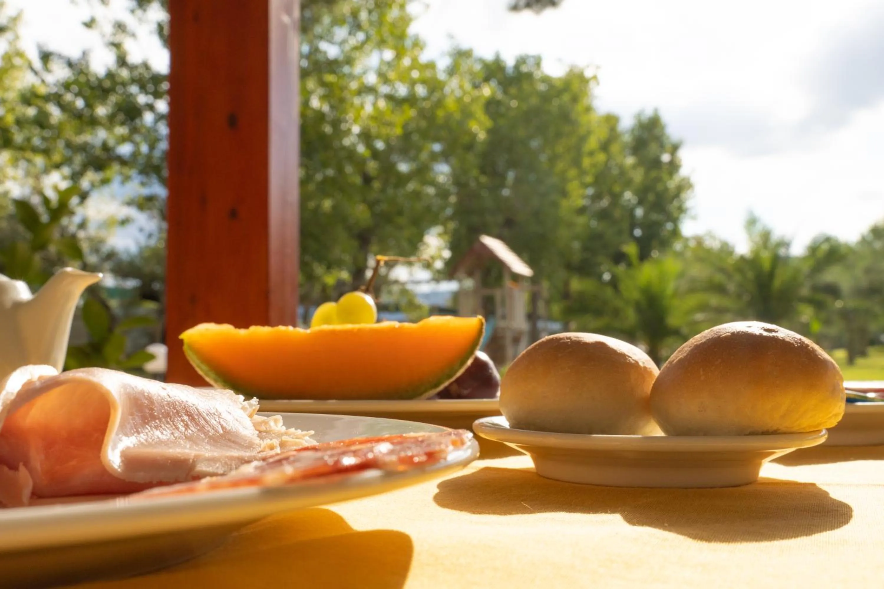 Continental breakfast in Hotel Baia Di Trainiti