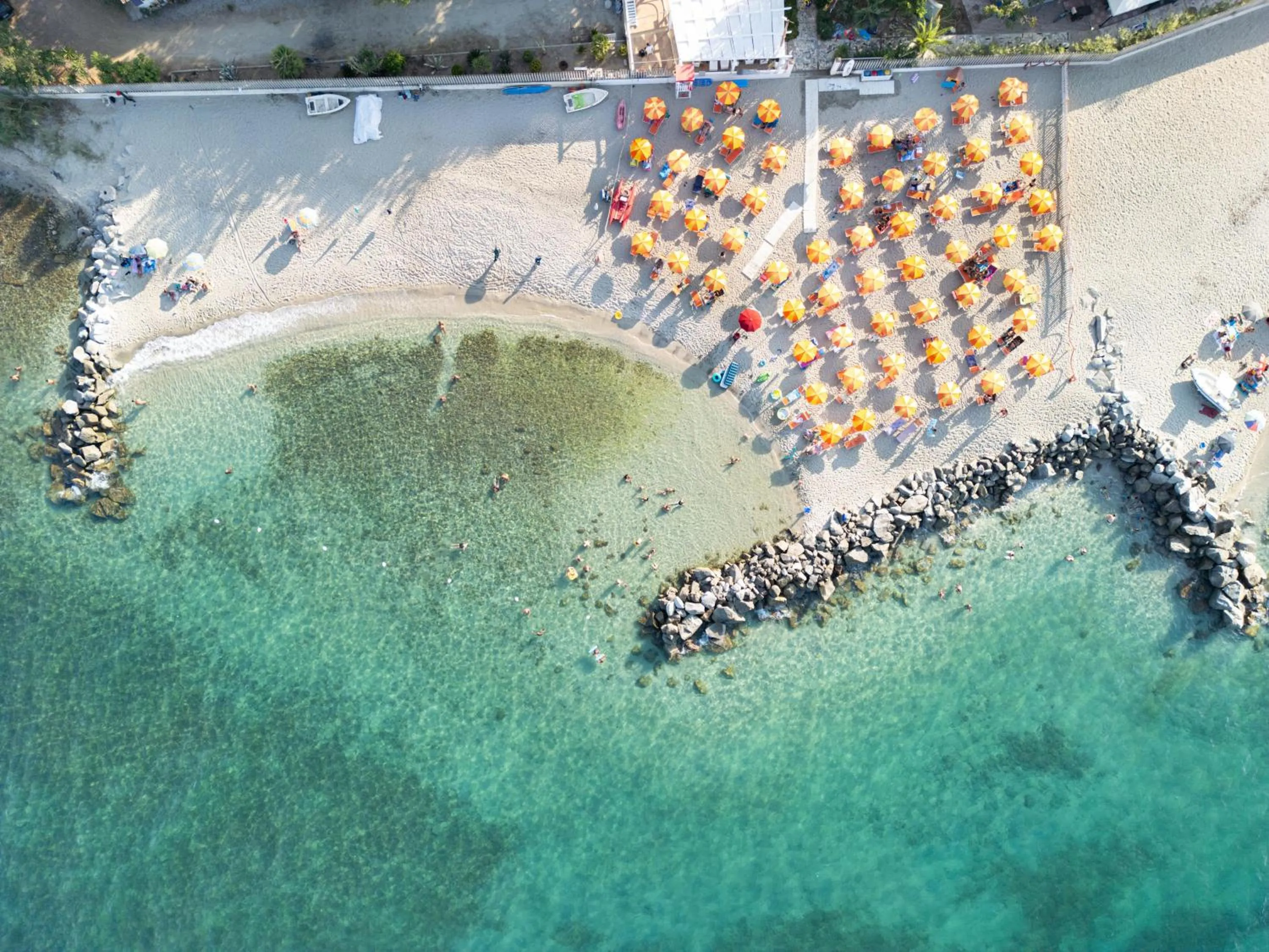 Beach in Hotel Baia Di Trainiti