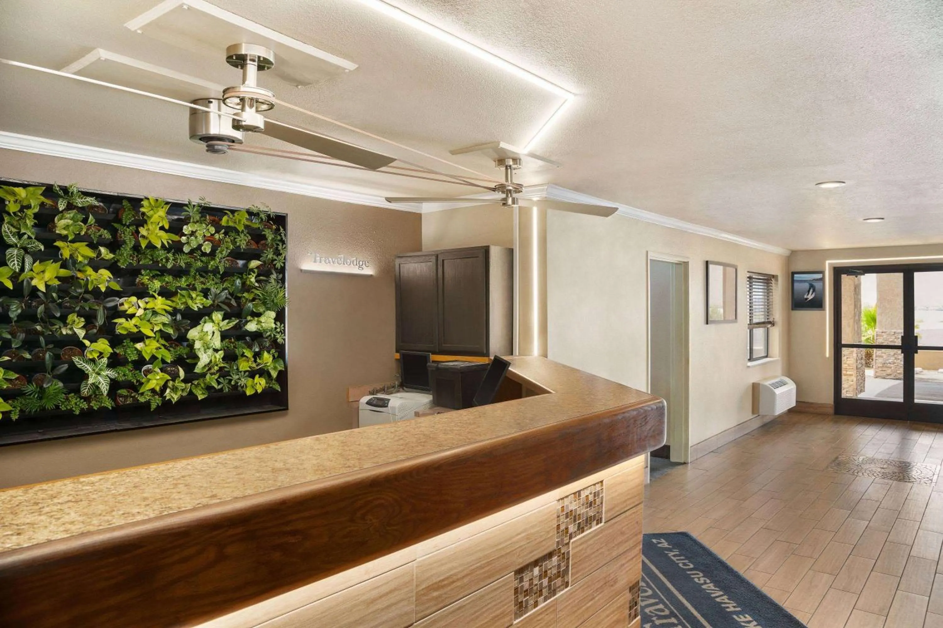 Lobby or reception in Travelodge by Wyndham Lake Havasu