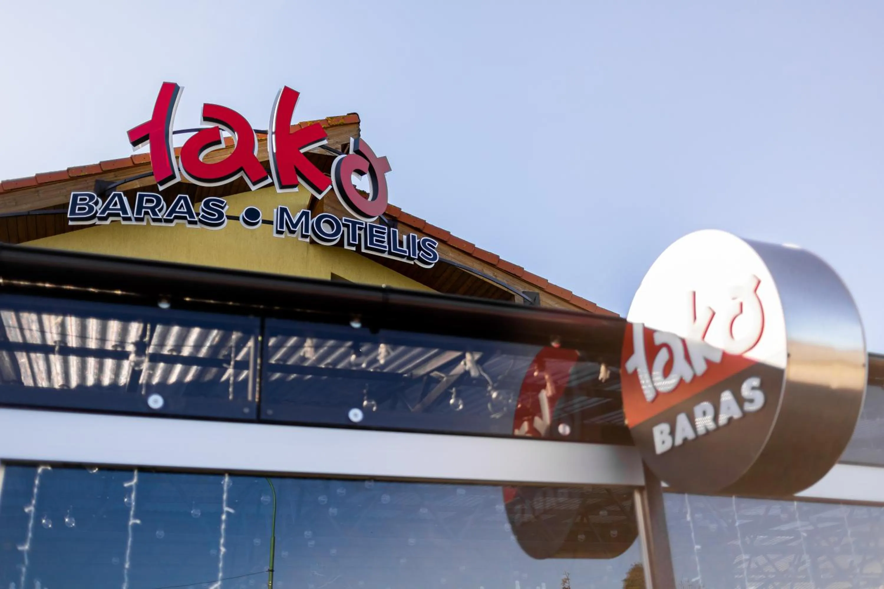 Restaurant/places to eat in Tako Baras
