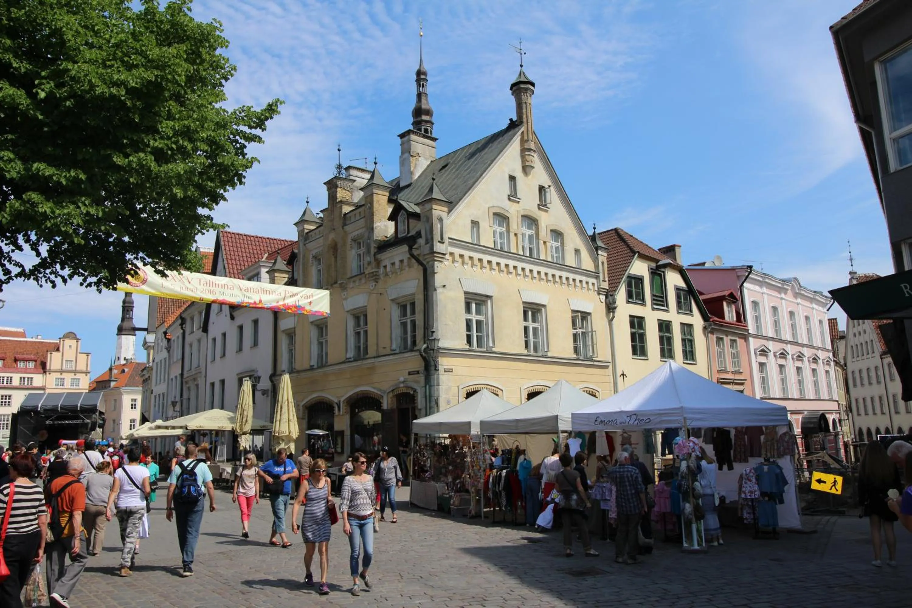 Property building in Tallinn City Apartments - Town Hall Square
