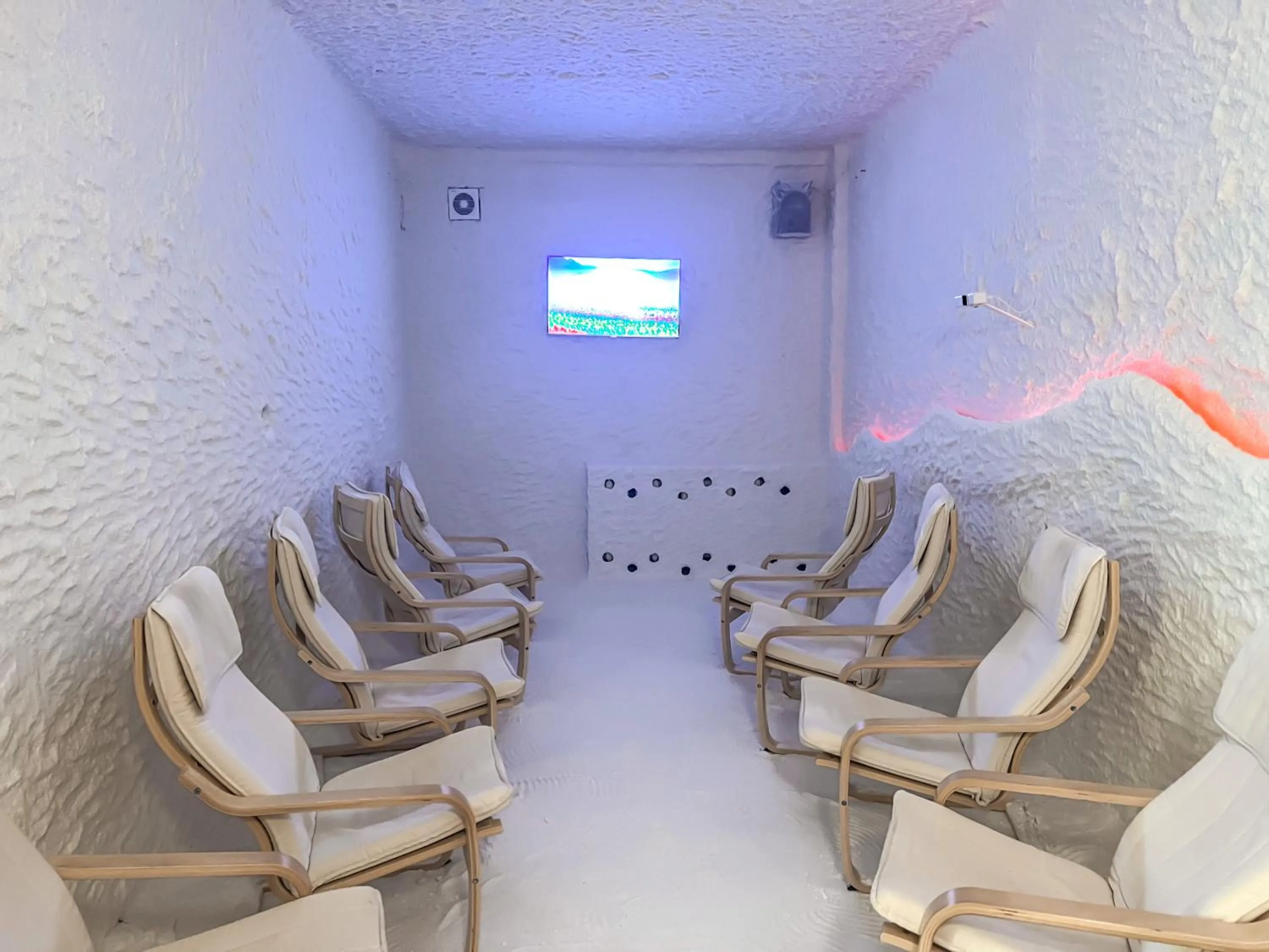 Seating area in Health & Wellness Center Energetikas