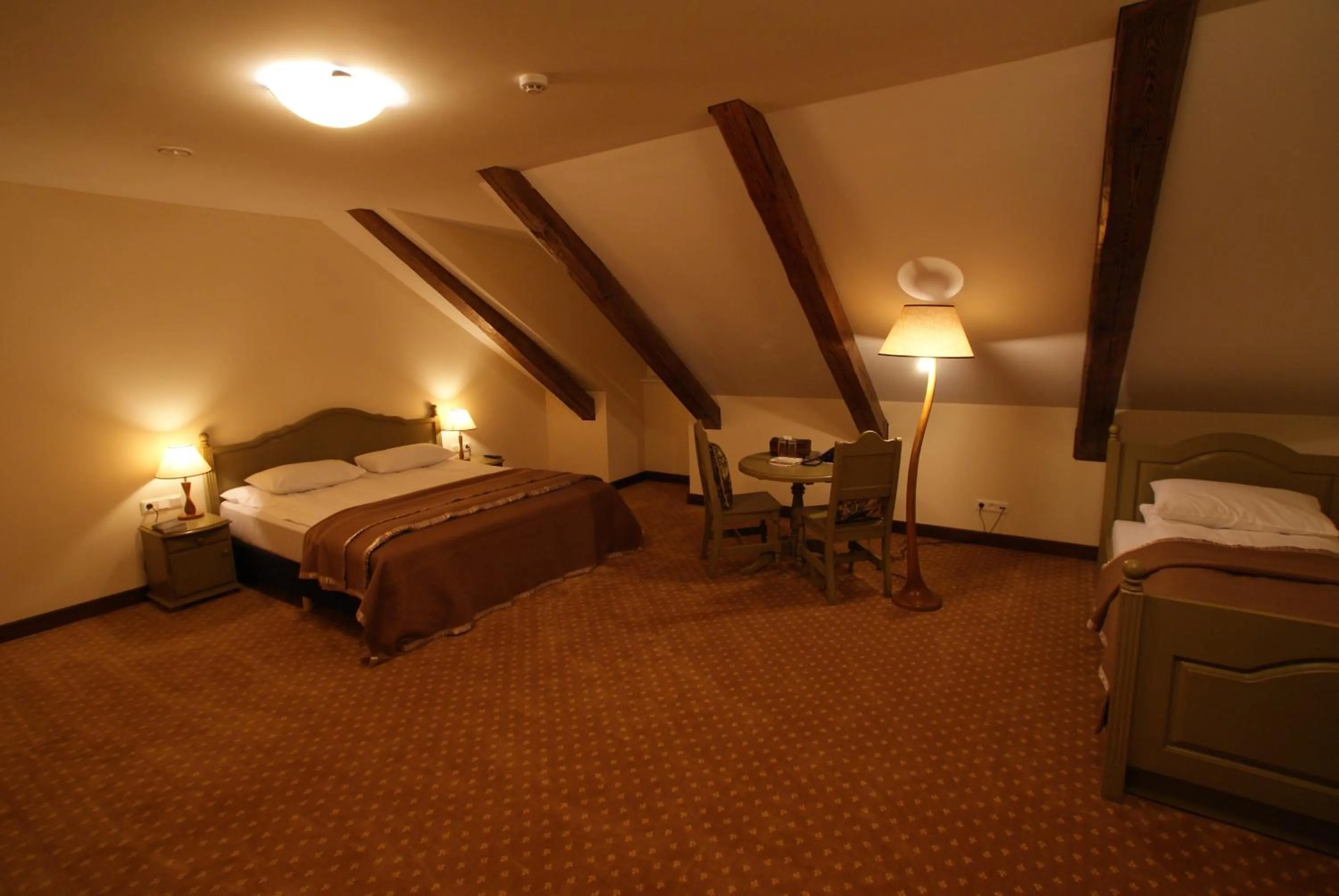 Bed in Bistrampolis Manor