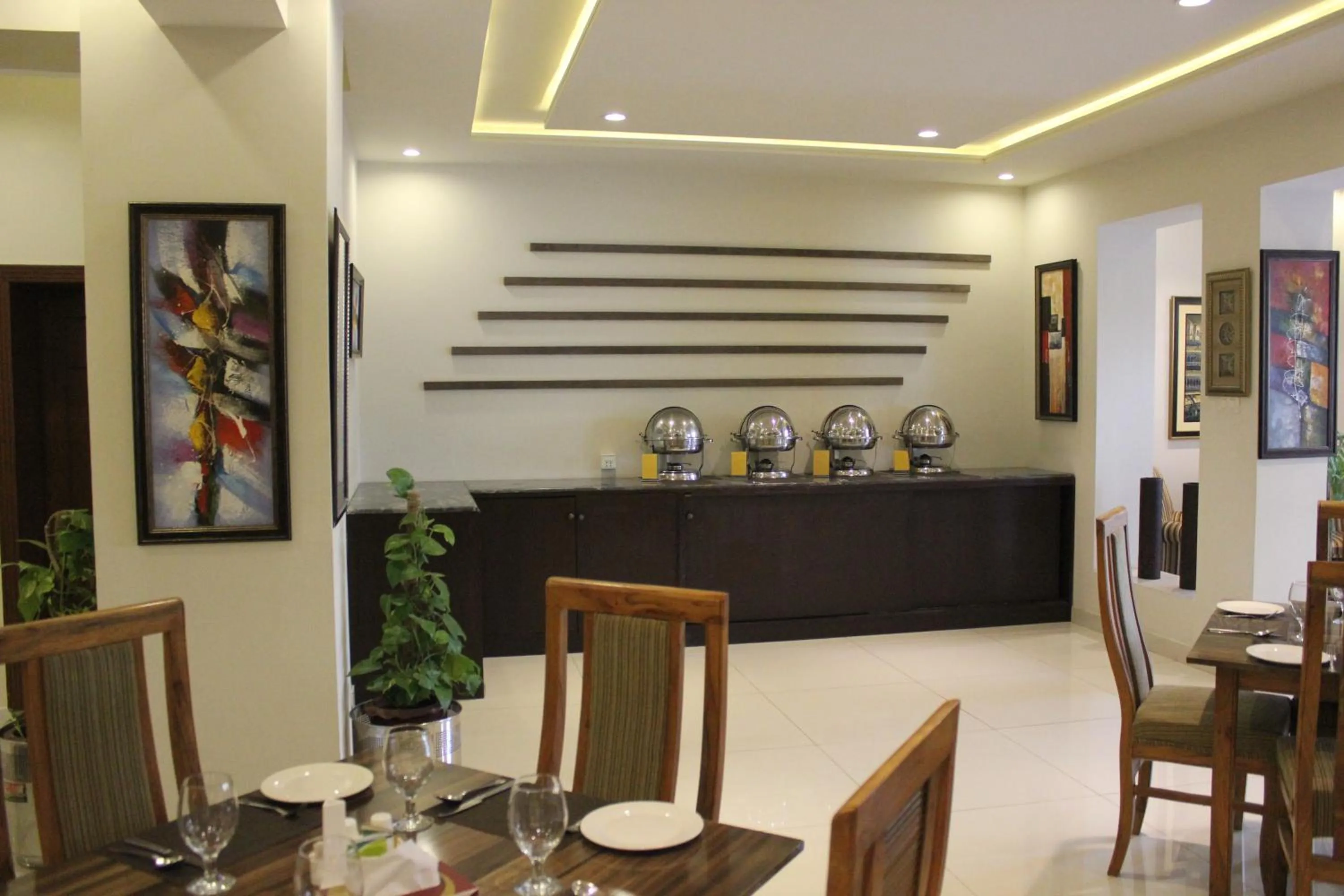 Restaurant/places to eat in Hotel One Super, Islamabad