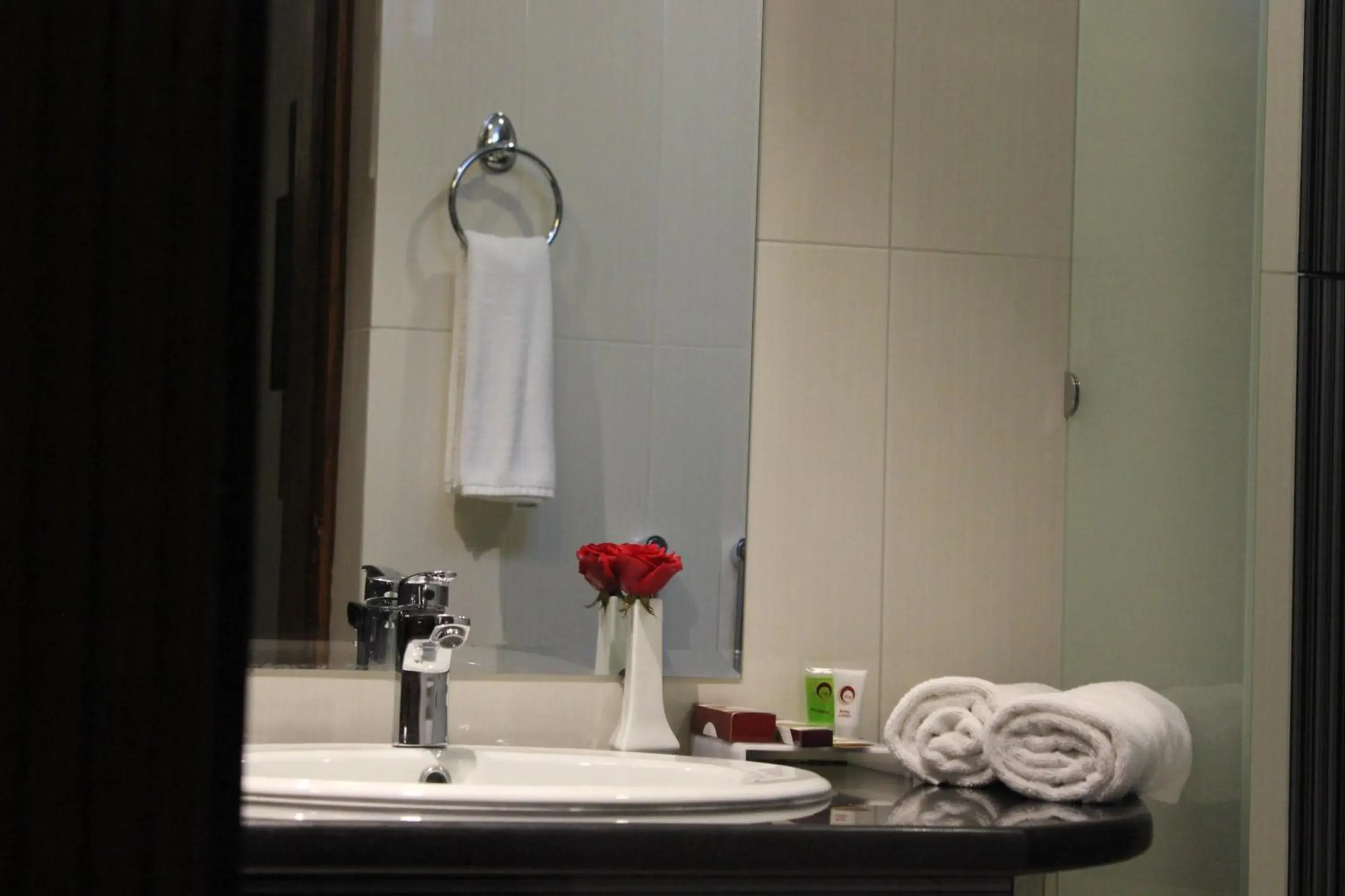 Deluxe Twin Room in Hotel One Super, Islamabad Deluxe Twin Room in Hotel One Super, Islamabad