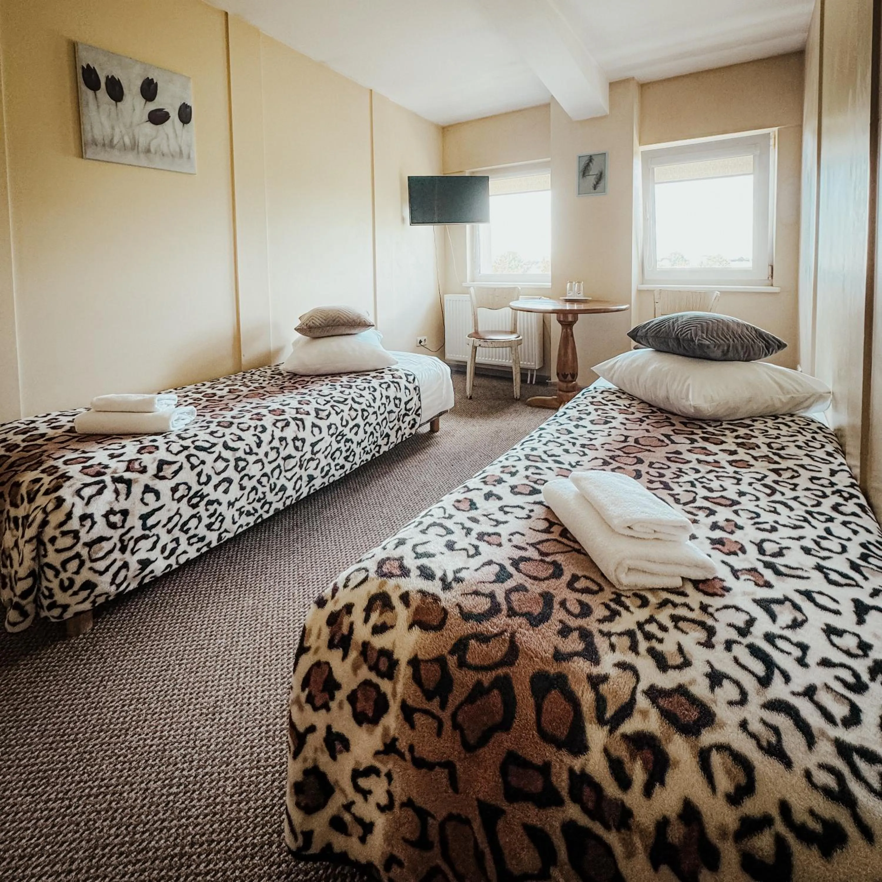 Photo of the whole room, Bed in Pervaža