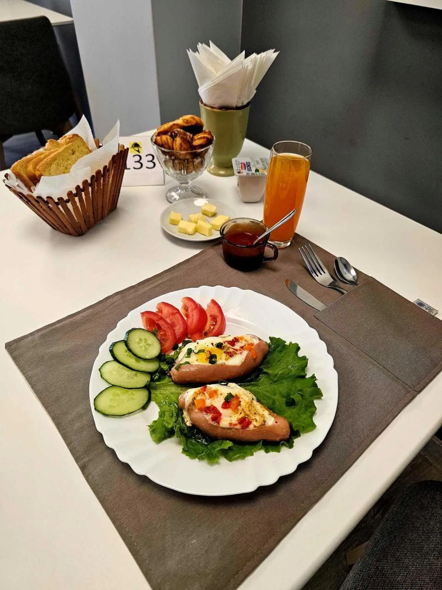 Breakfast in Pervaža