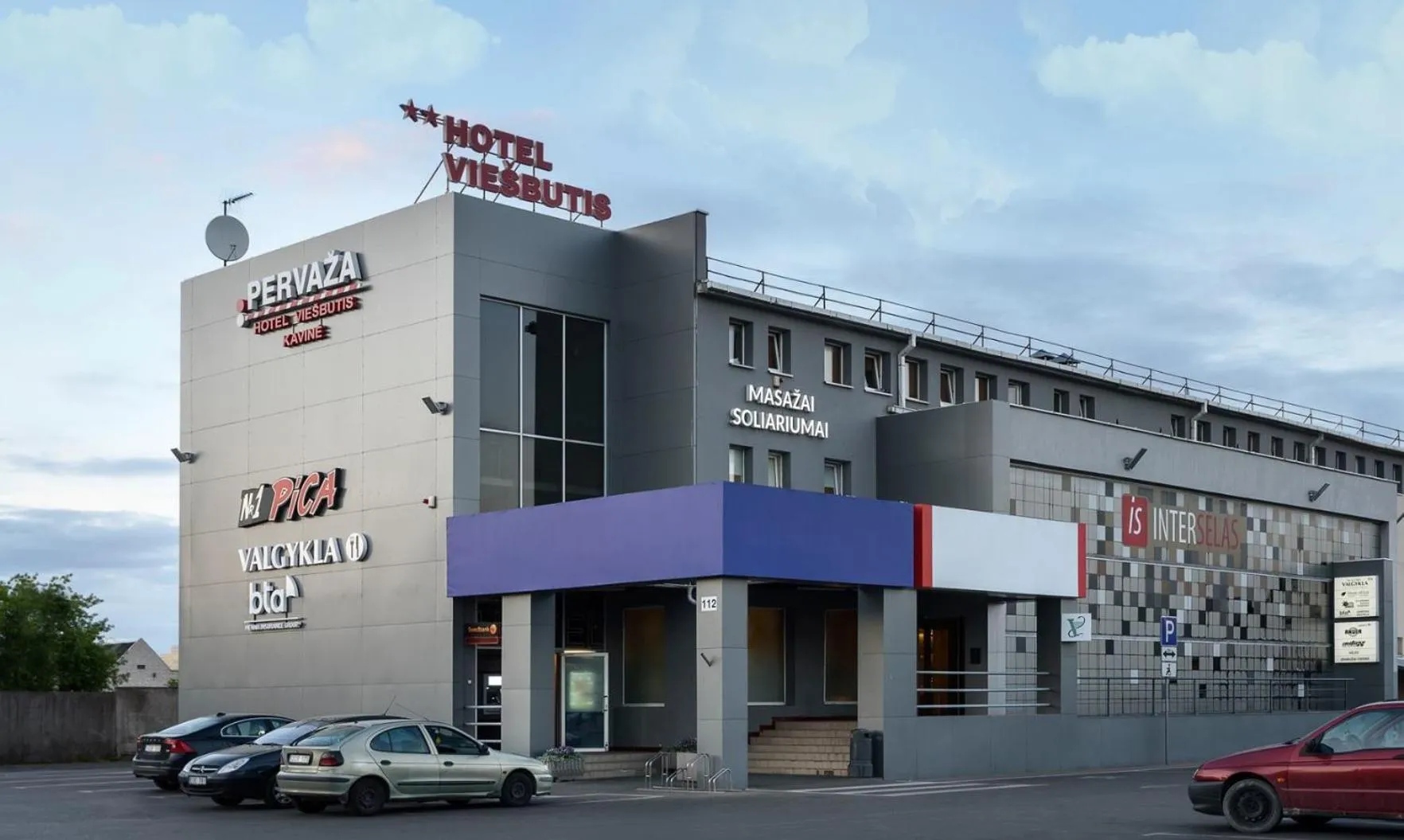 Property building in Pervaža