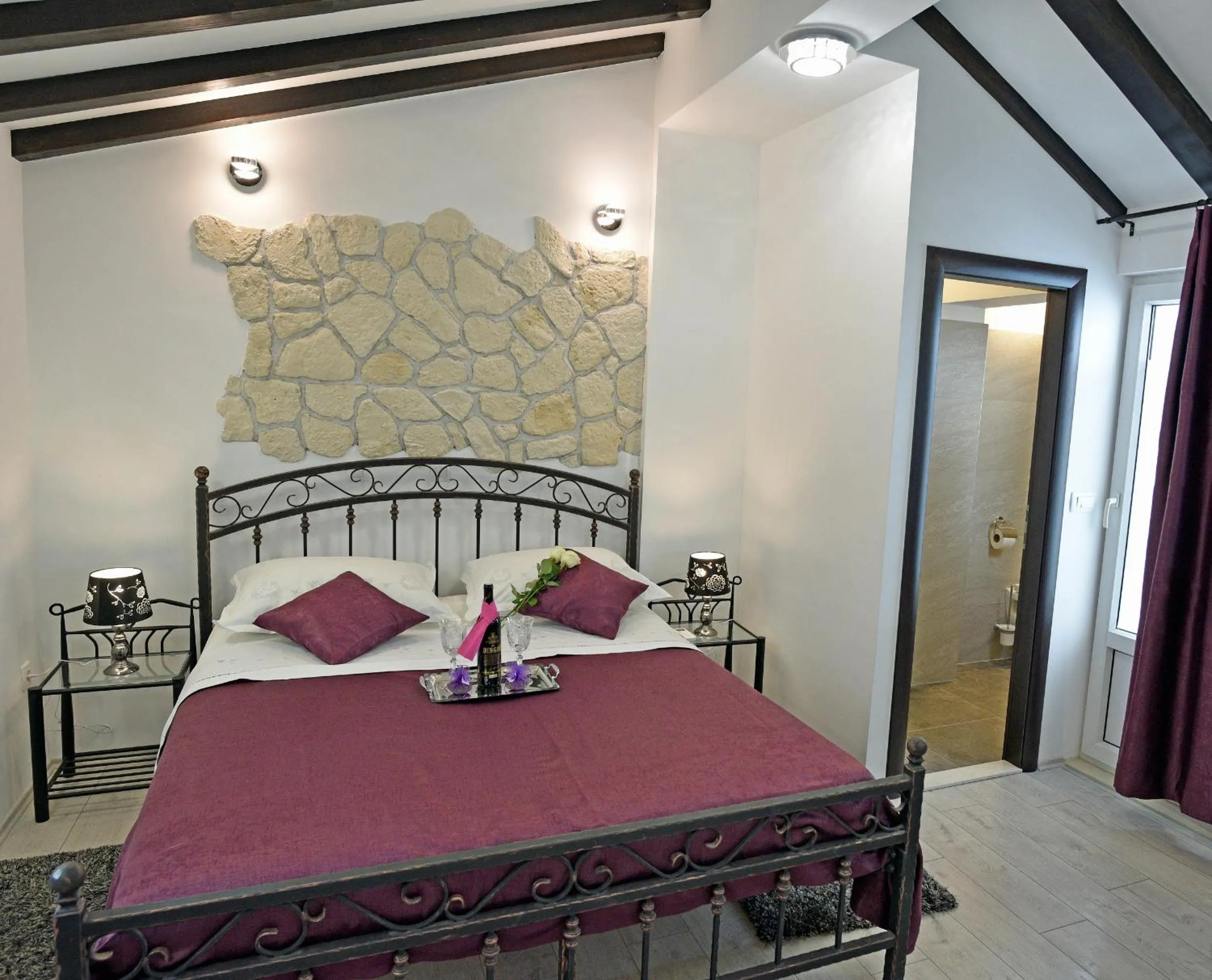 Bedroom in Kuzma Rooms and Apartments