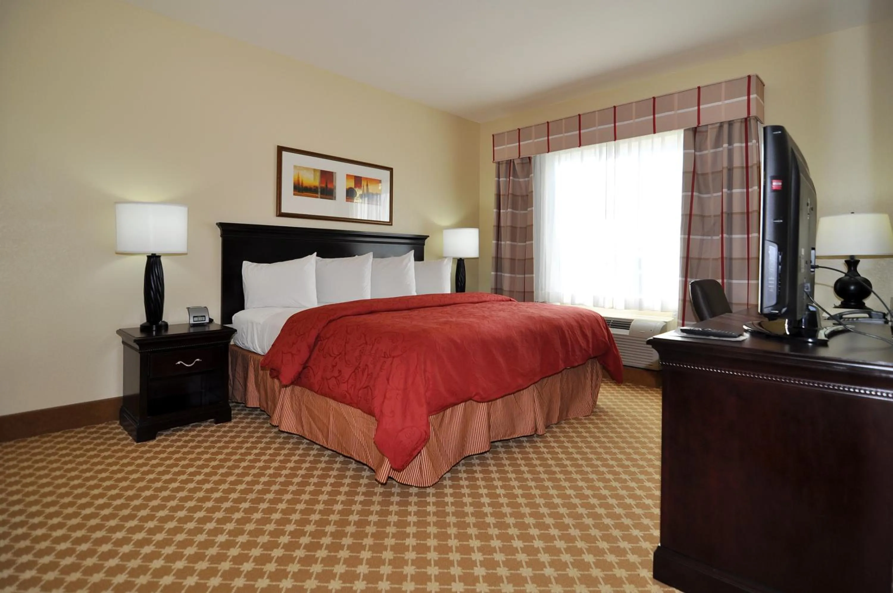 King Room with Roll-in Shower - Disability Access/Non-Smoking in Country Inn & Suites by Radisson, Conway, AR