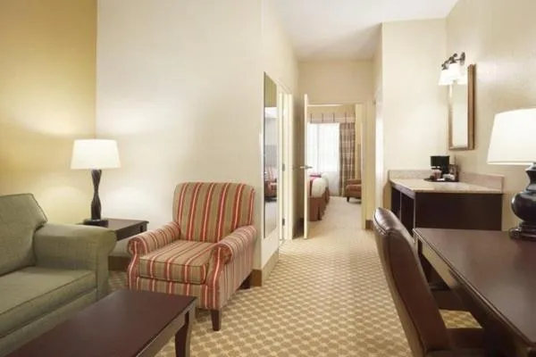 One-Bedroom Queen Suite with Two Queen Beds - Non-Smoking in Country Inn & Suites by Radisson, Conway, AR