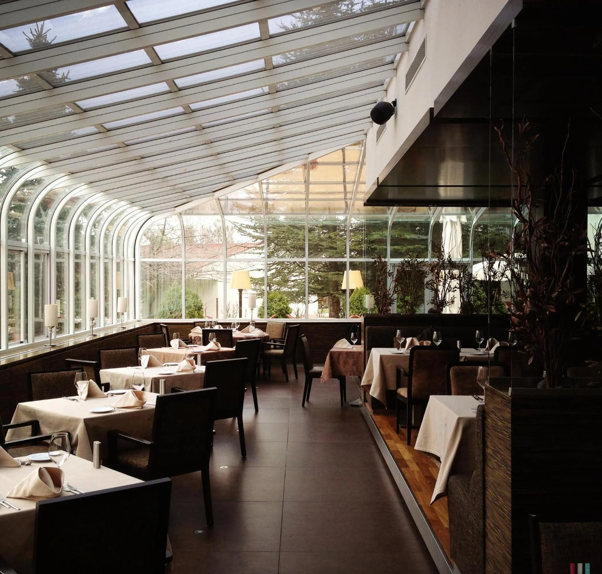 Restaurant/places to eat in Bilkent Hotel and Conference Center