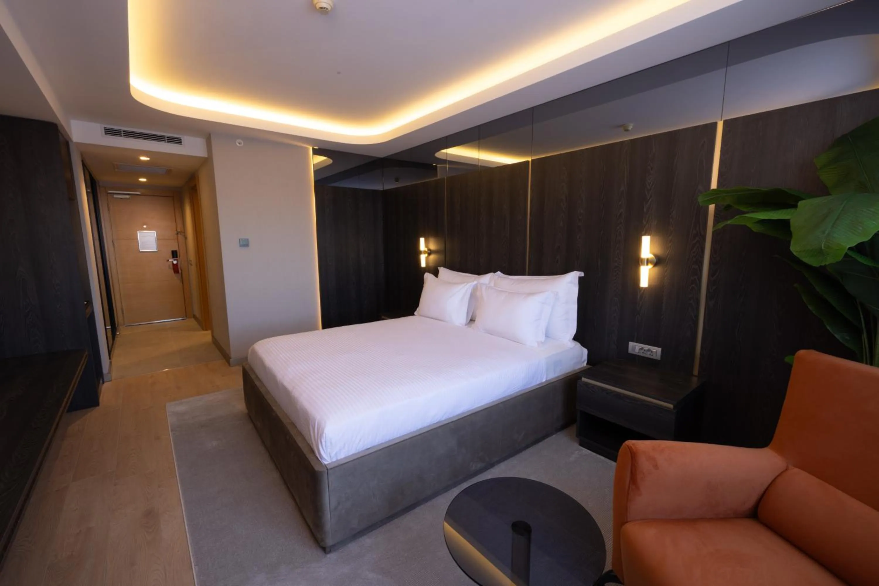 Photo of the whole room, Bed in Bilkent Hotel and Conference Center