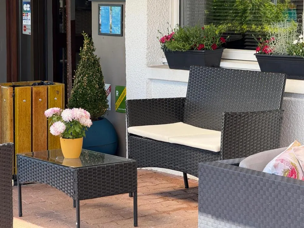 Patio in Brit Hotel Besancon l'Horloge