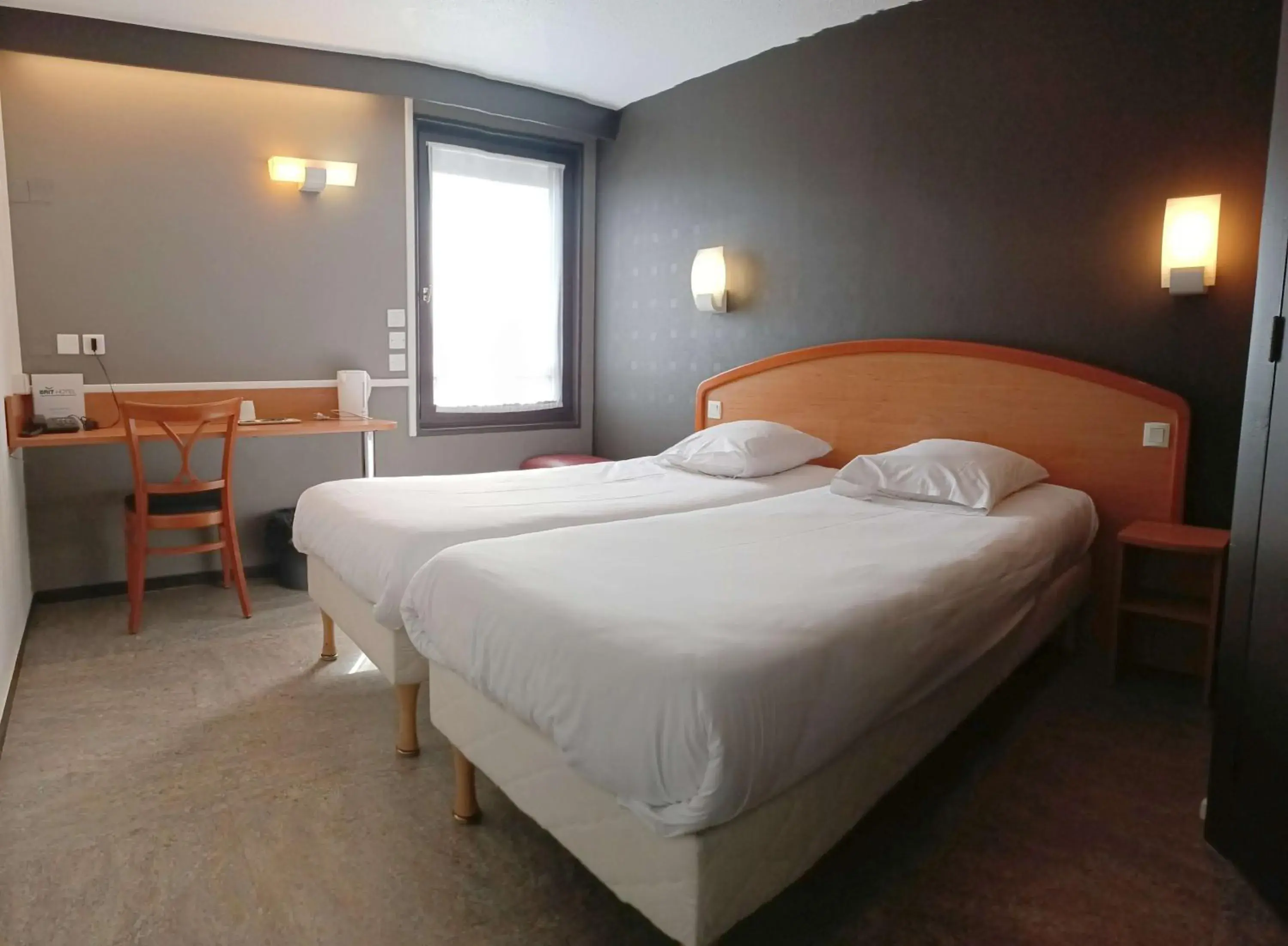 Twin Room in Brit Hotel Besancon l'Horloge Twin Room in Brit Hotel Besancon l'Horloge