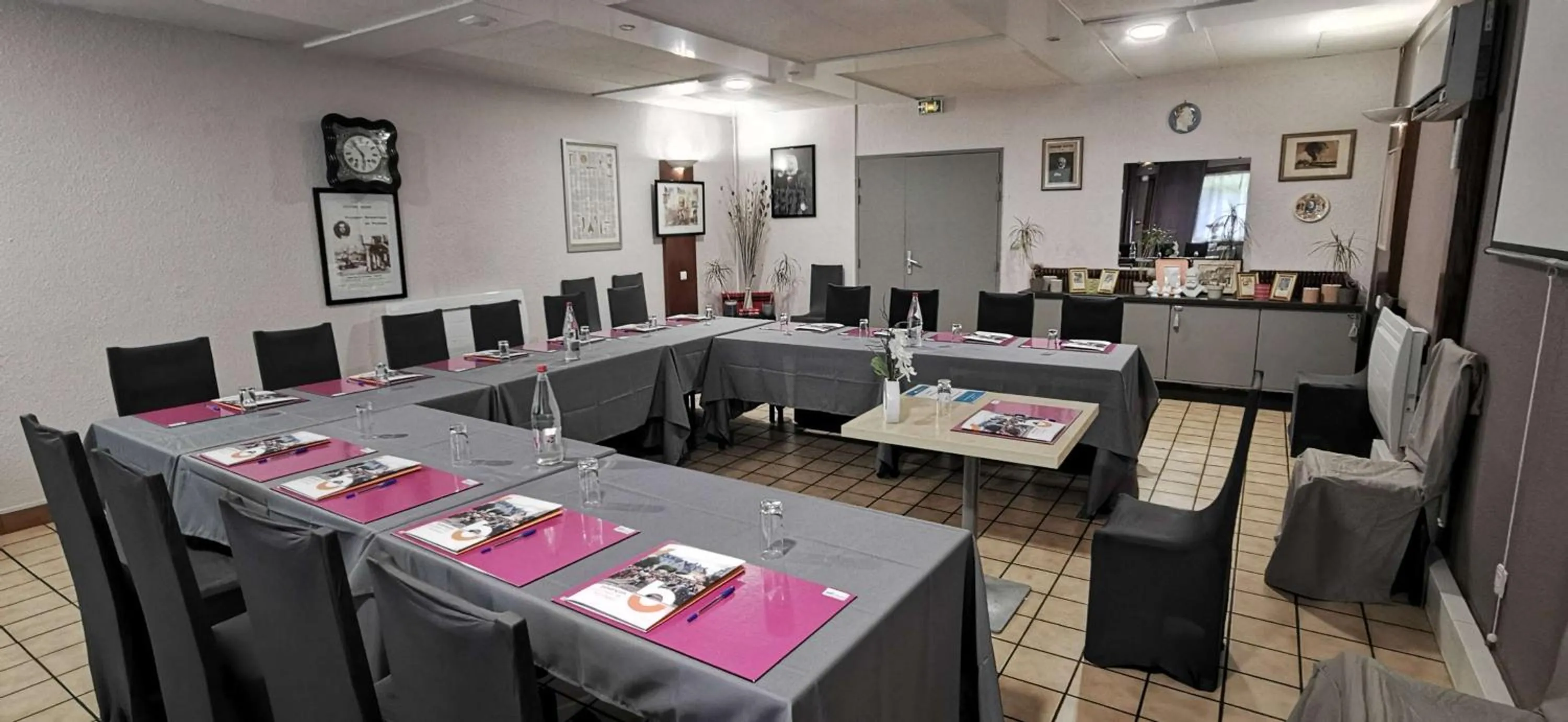 Meeting/conference room in Brit Hotel Besancon l'Horloge