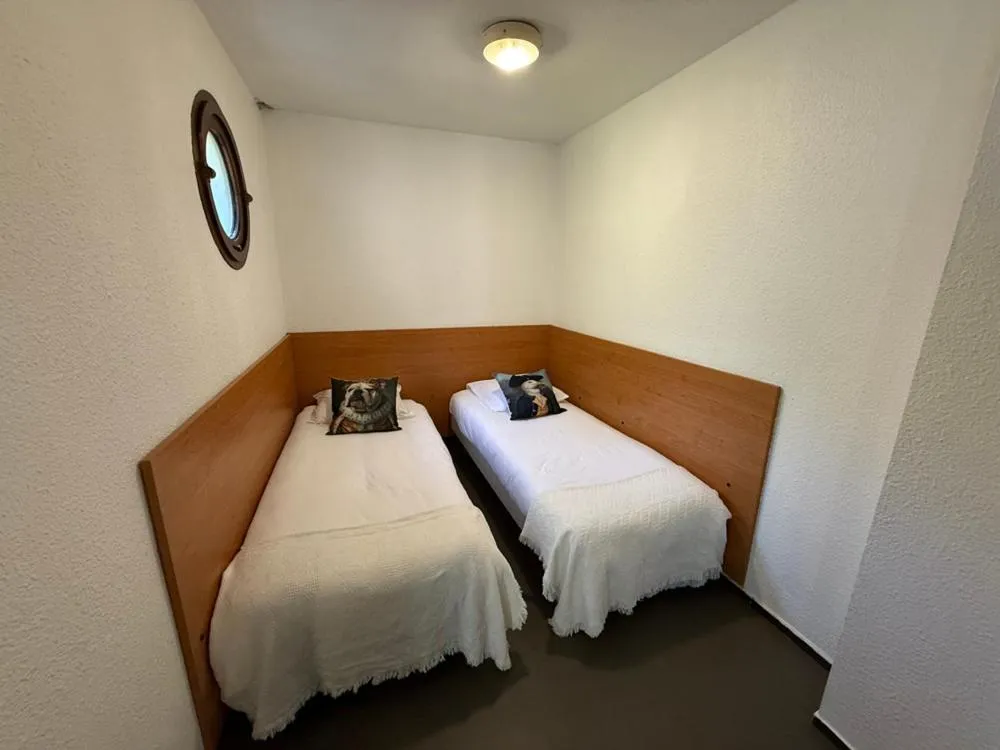 Photo of the whole room, Bed in Brit Hotel Besancon l'Horloge