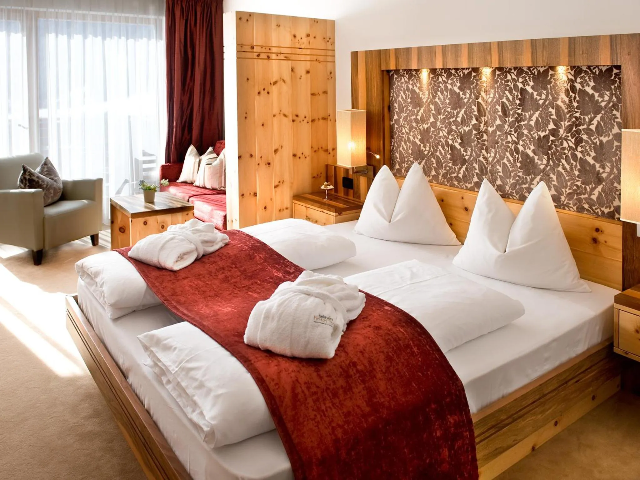 TV and multimedia, Bed in Bella Vista Hotel Emma