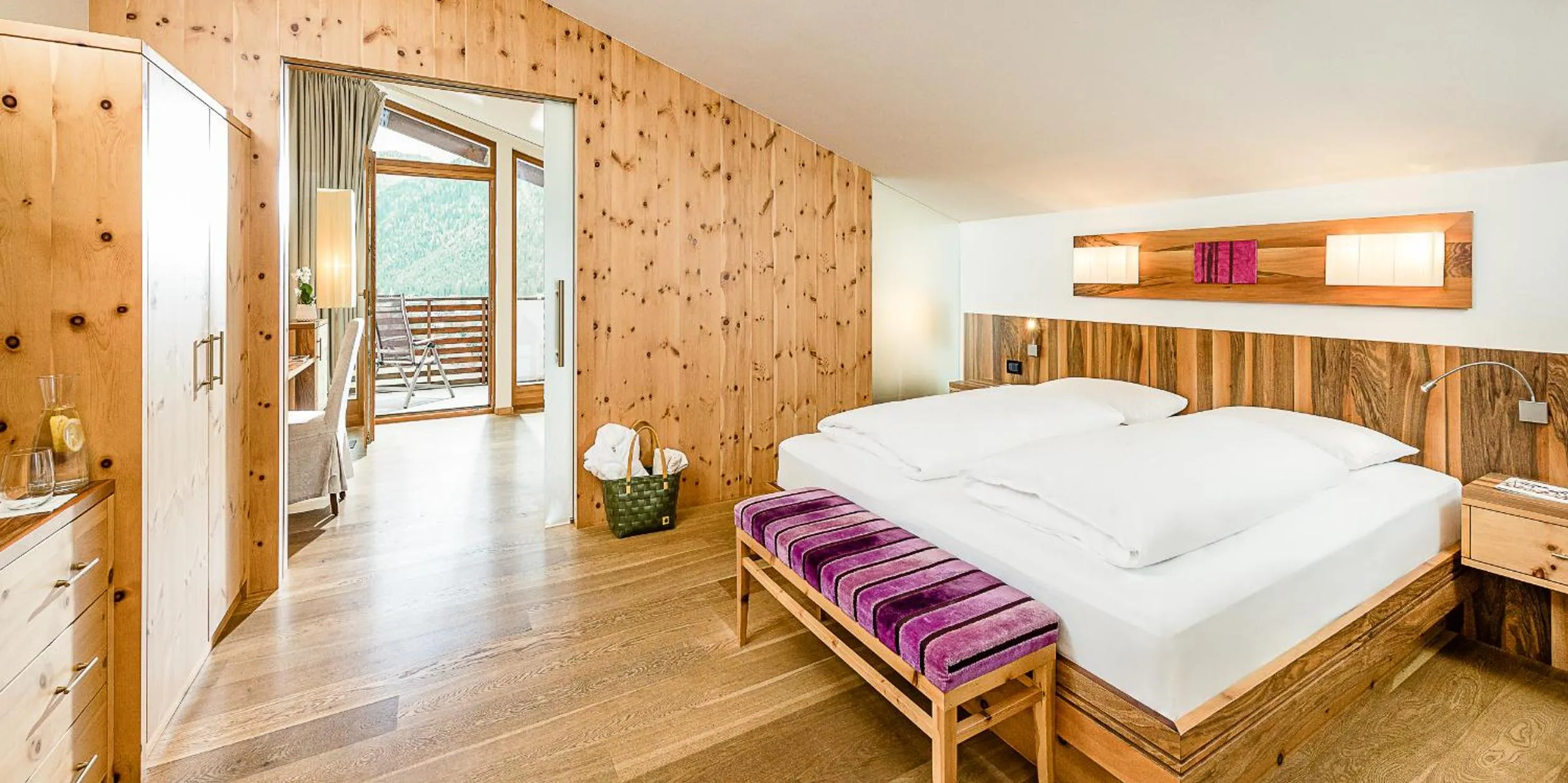 Bed in Bella Vista Hotel Emma