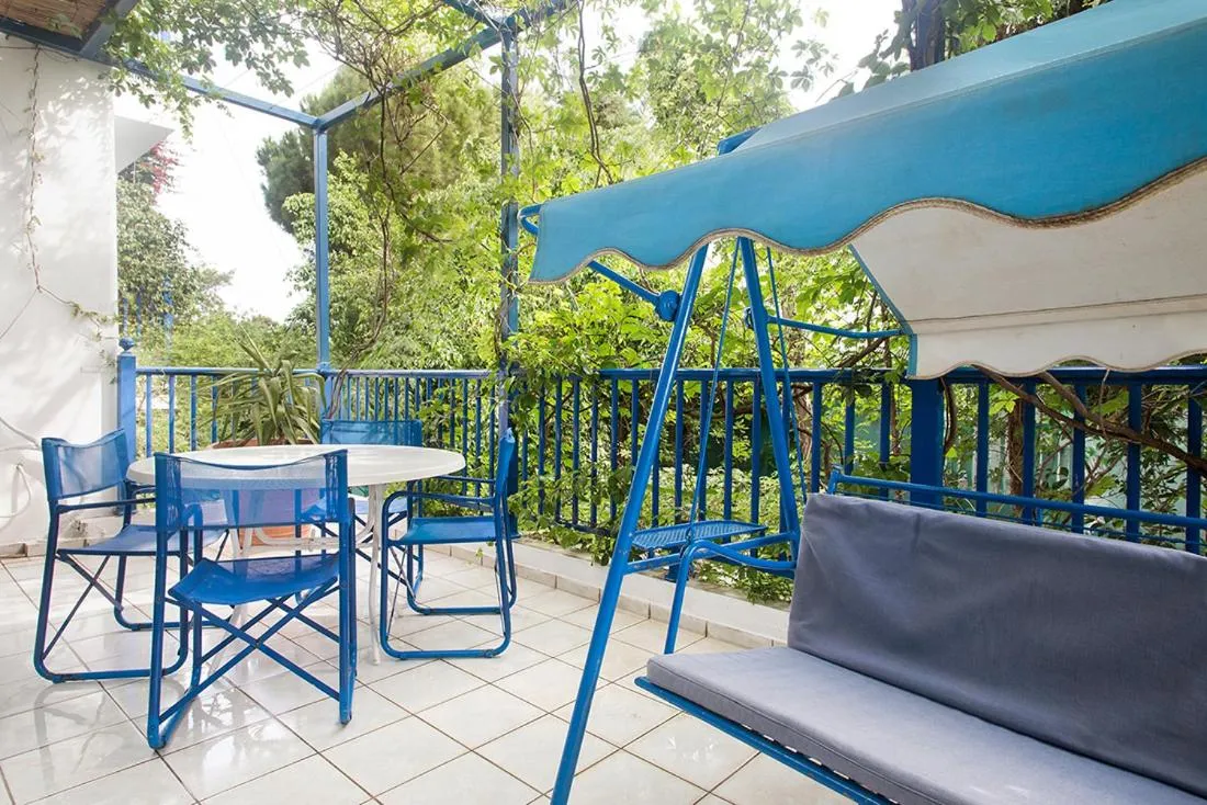 Daphne's Club Hotel Apartments