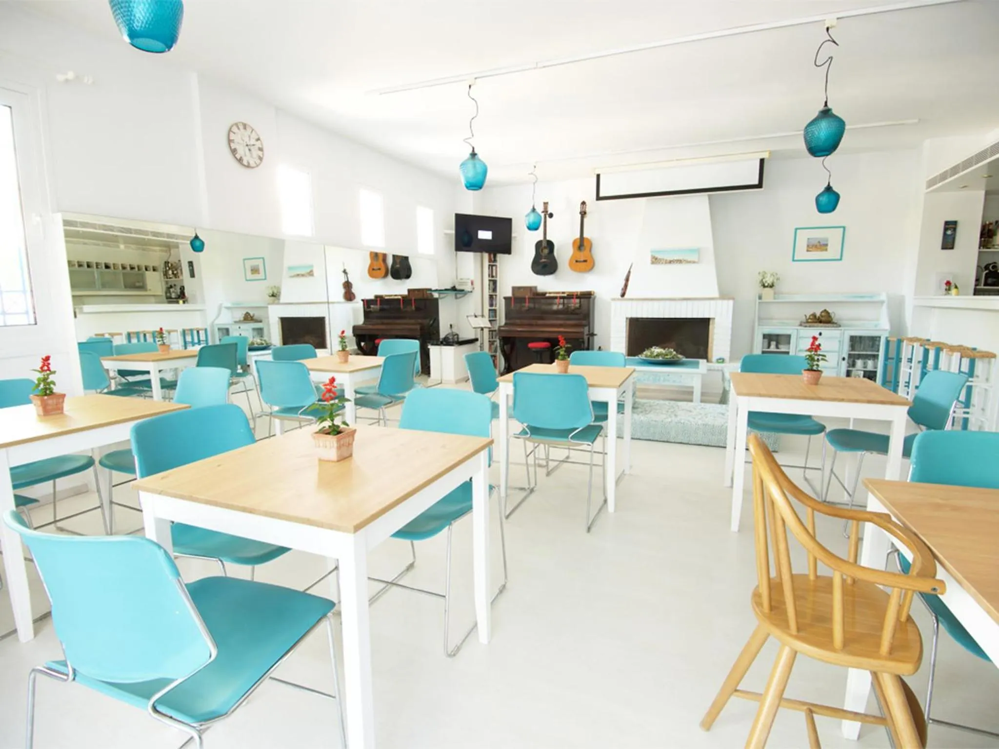 Lounge or bar in Daphne's Club Hotel Apartments