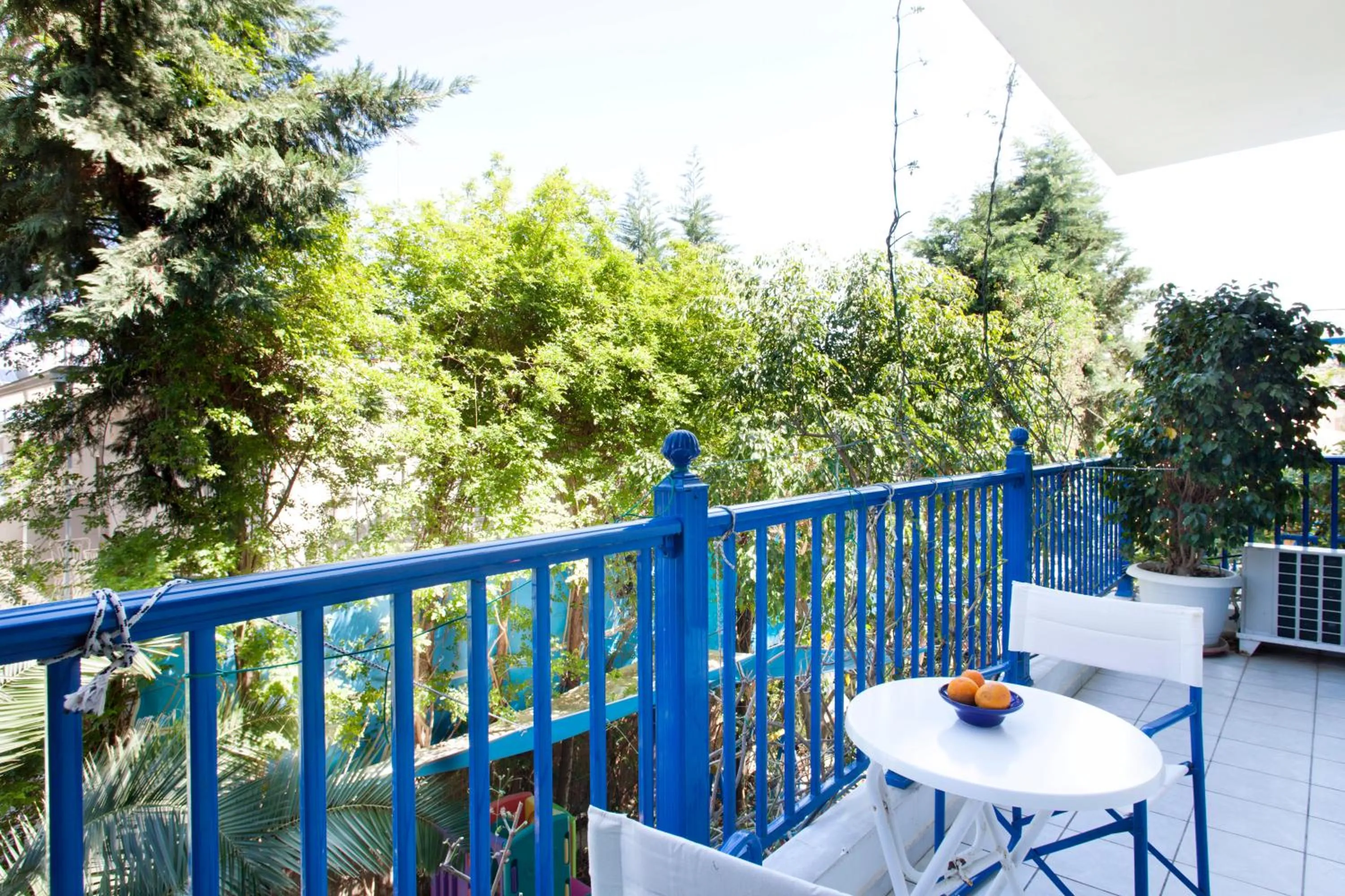 Balcony/Terrace in Daphne's Club Hotel Apartments