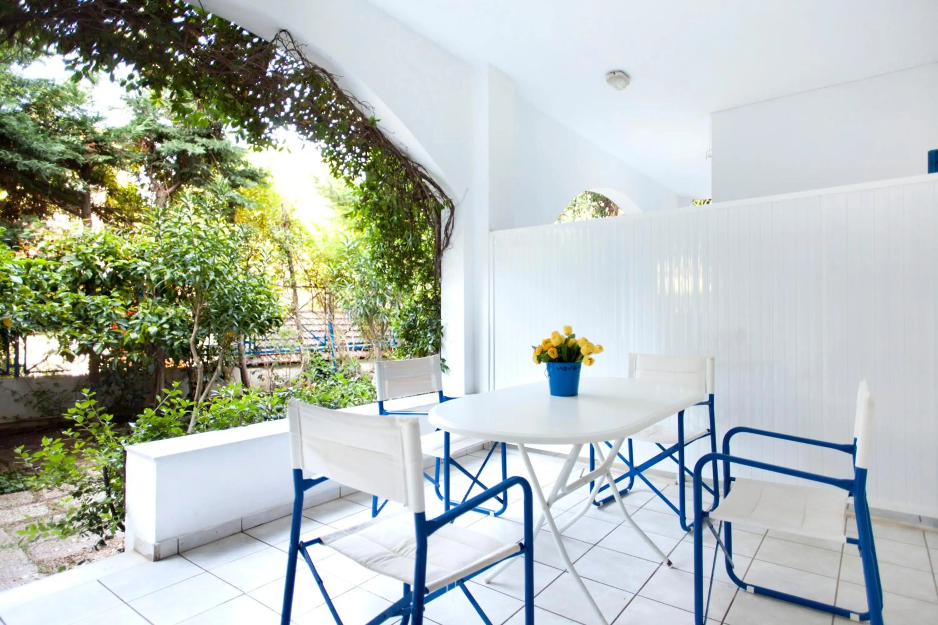 Balcony/Terrace in Daphne's Club Hotel Apartments