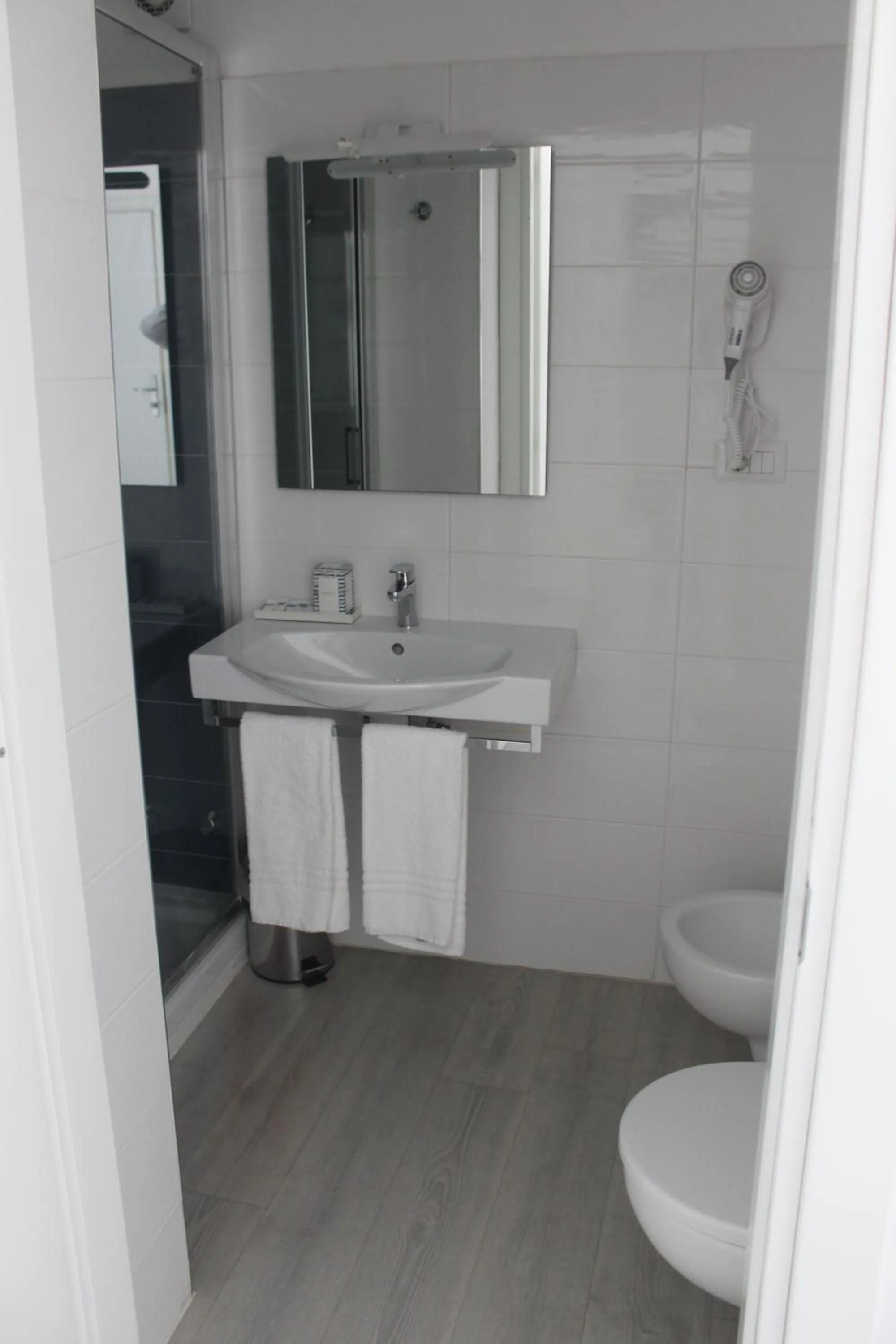 Bathroom in Eden Bleu