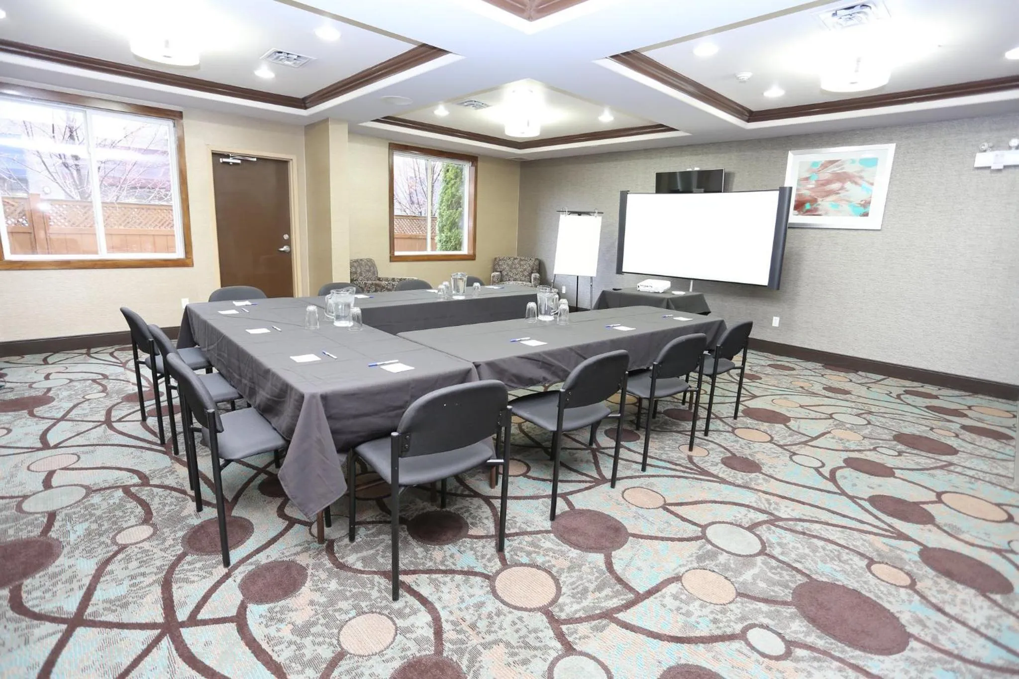 Meeting/conference room in Holiday Inn Express Hotel & Suites Vernon by IHG
