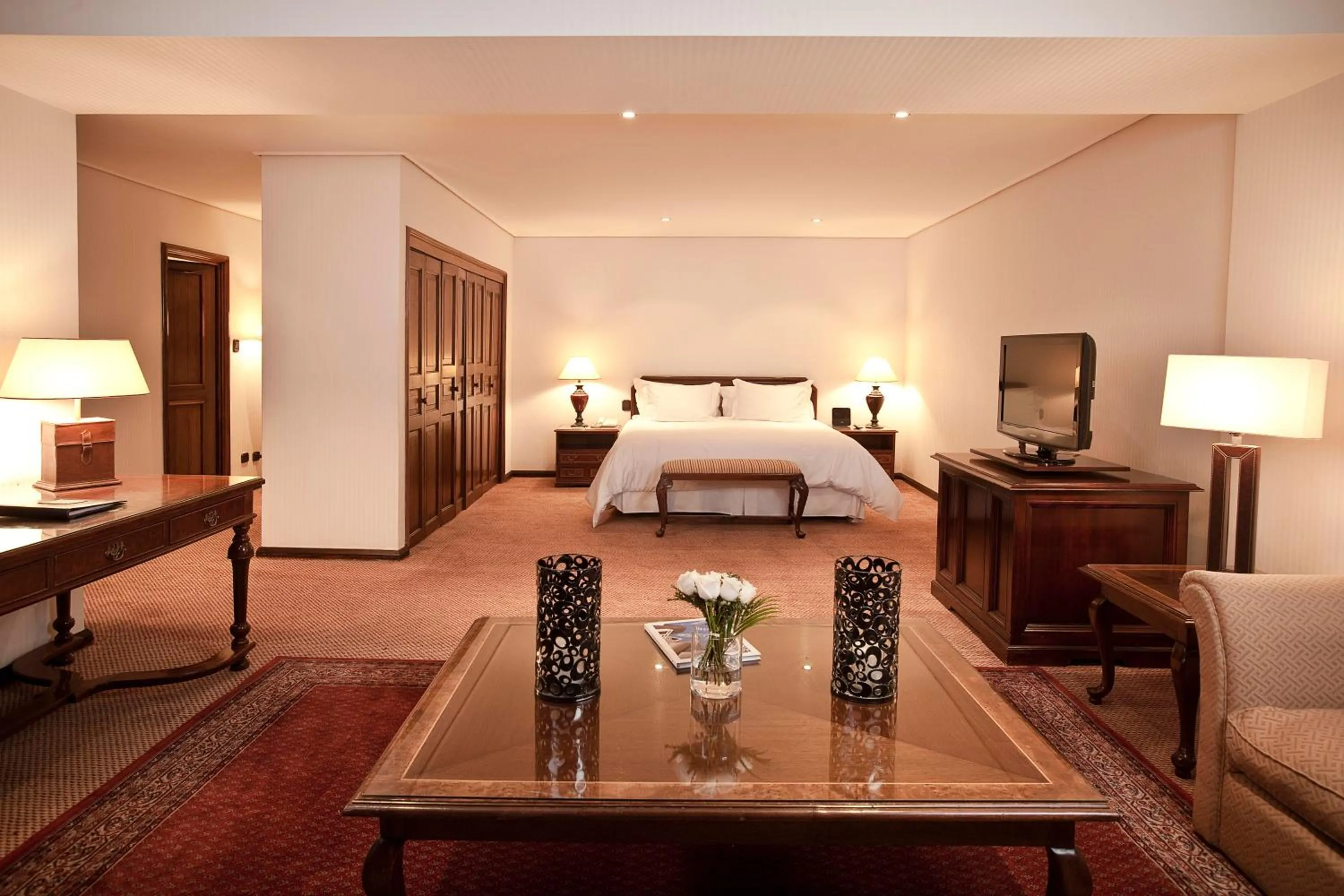 Photo of the whole room, Bed in Hotel Plaza San Francisco