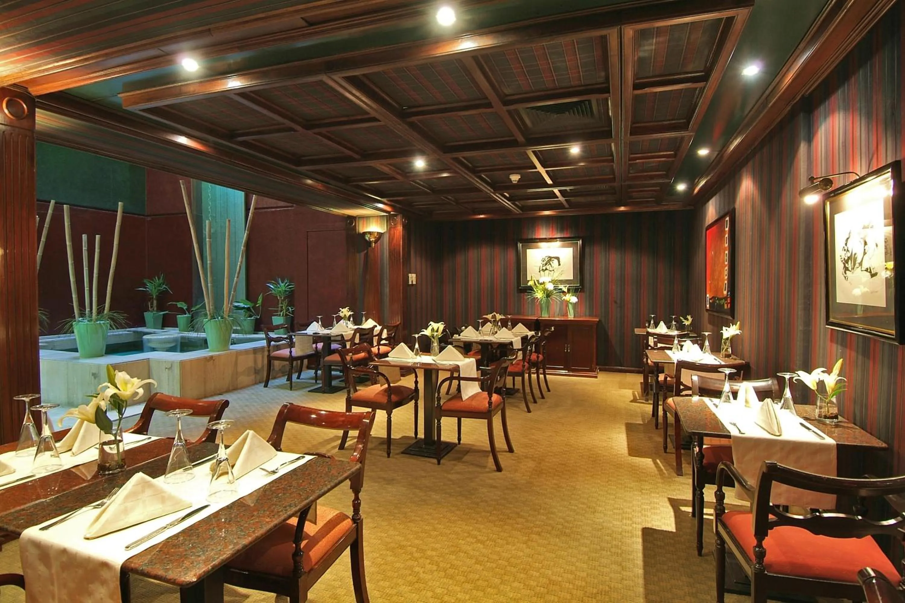 Restaurant/places to eat in Hotel Plaza San Francisco