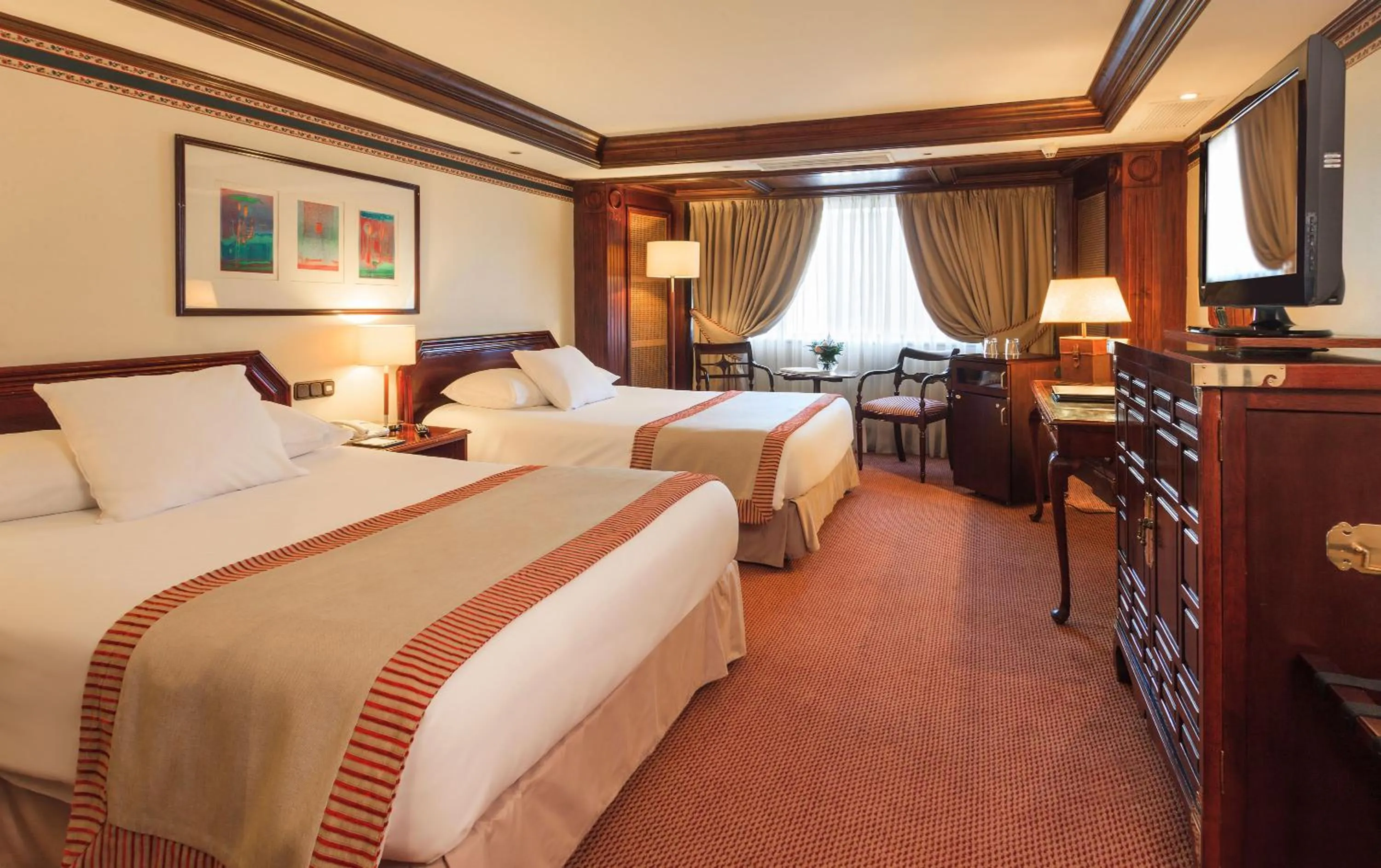 Photo of the whole room, Bed in Hotel Plaza San Francisco