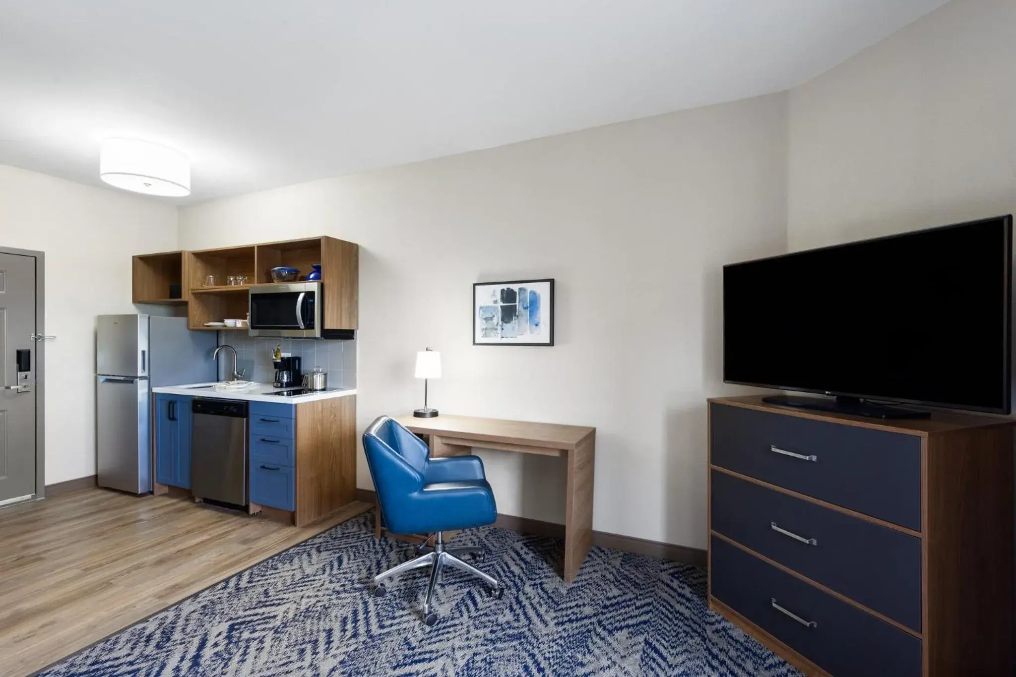 Studio Queen Suite in Candlewood Suites Yuma by IHG Studio Queen Suite in Candlewood Suites Yuma by IHG