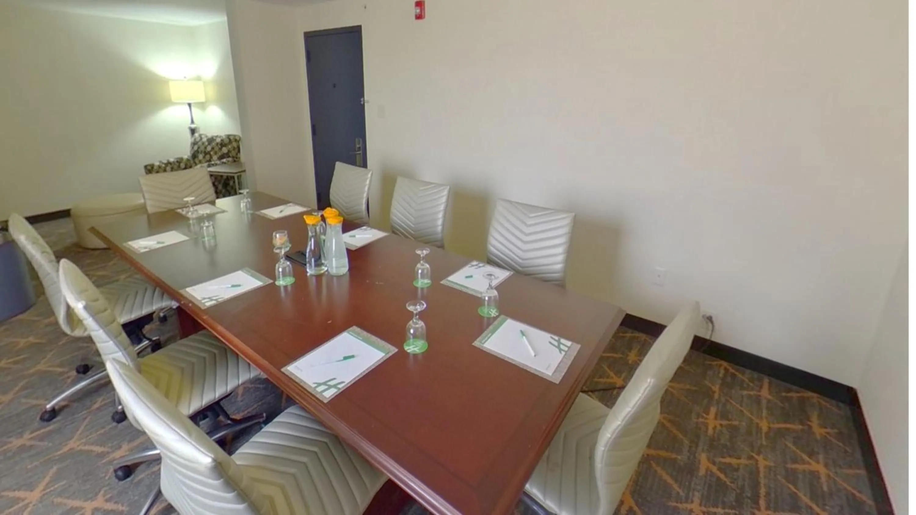 Photo of the whole room in Holiday Inn Lansdale-Hatfield by IHG