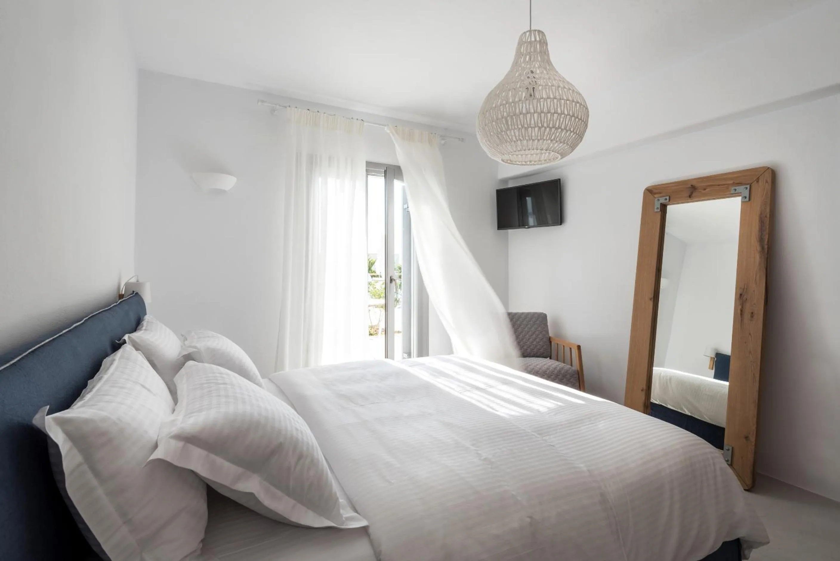 Day, Bed in Seven Suites