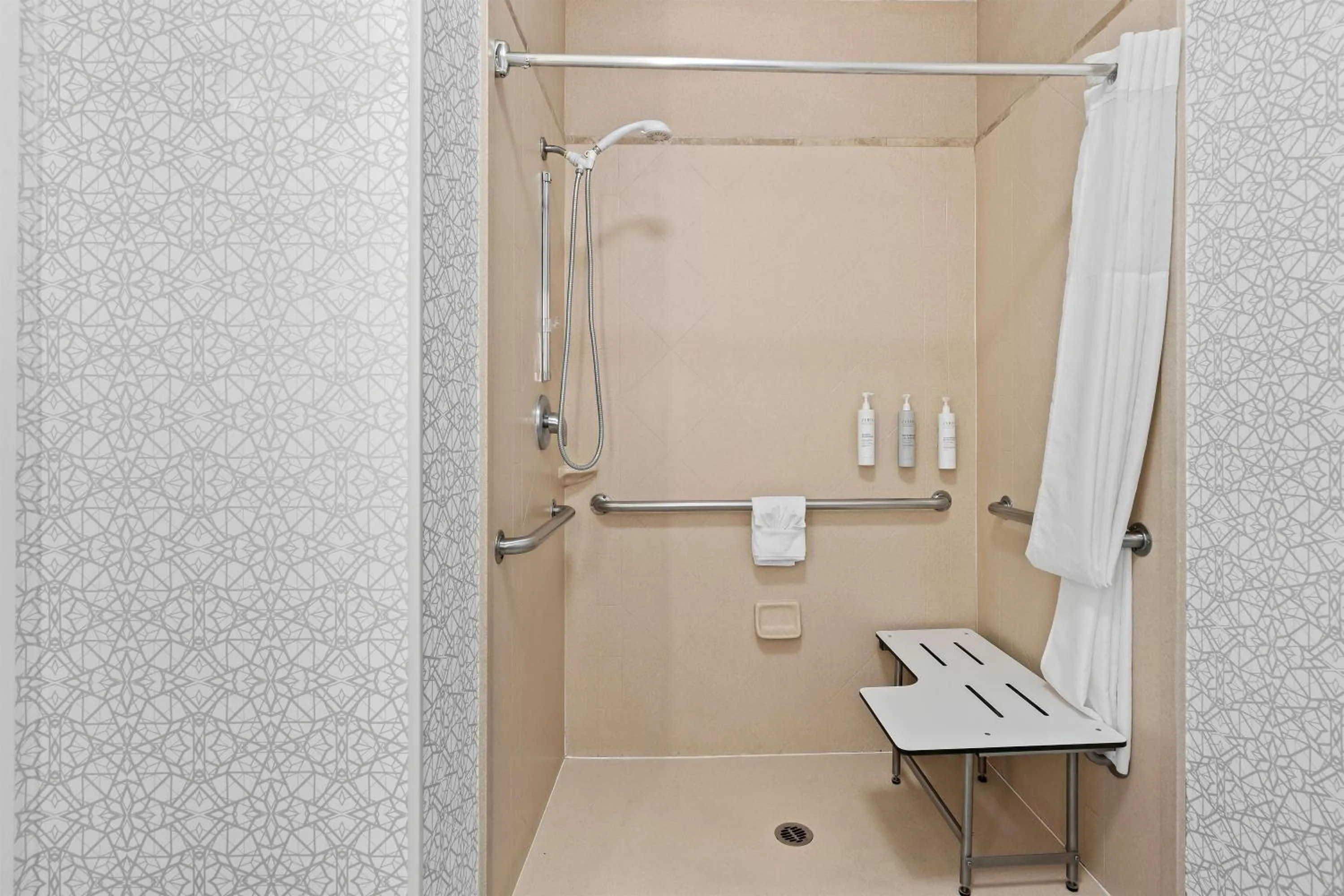 Bathroom in Hampton Inn Provo