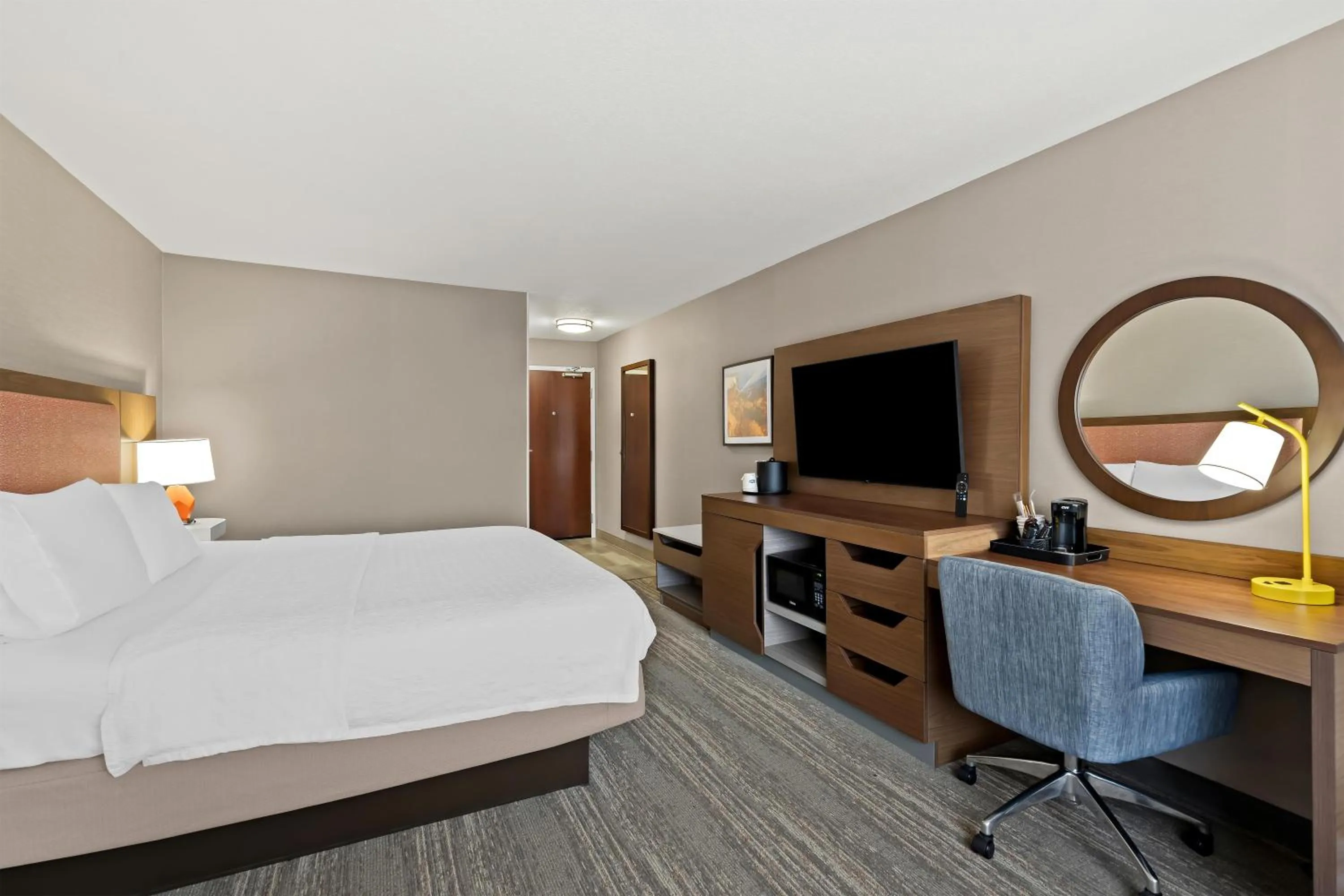 Bedroom, Bed in Hampton Inn Provo