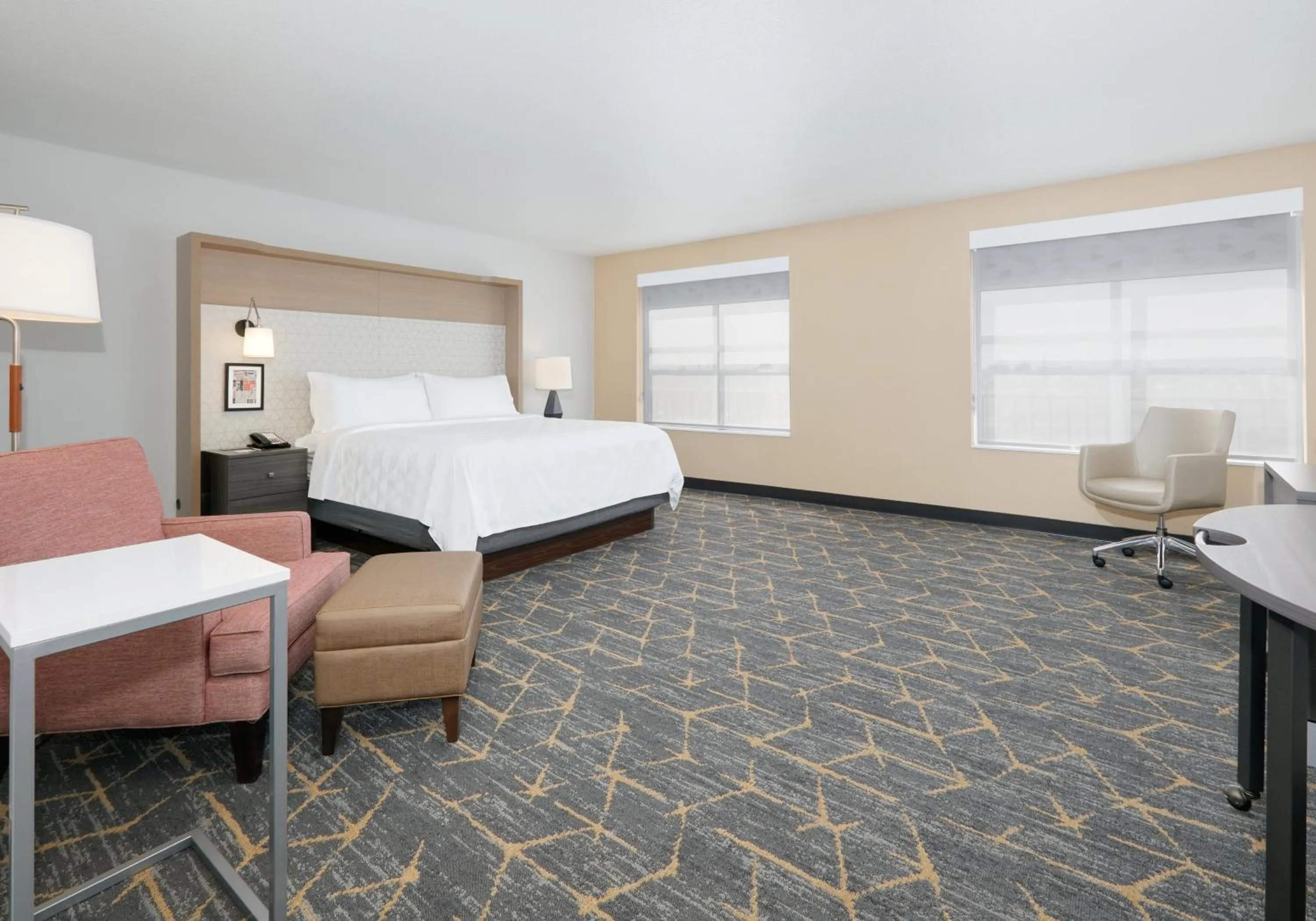 Photo of the whole room, Bed in Holiday Inn Yuma by IHG